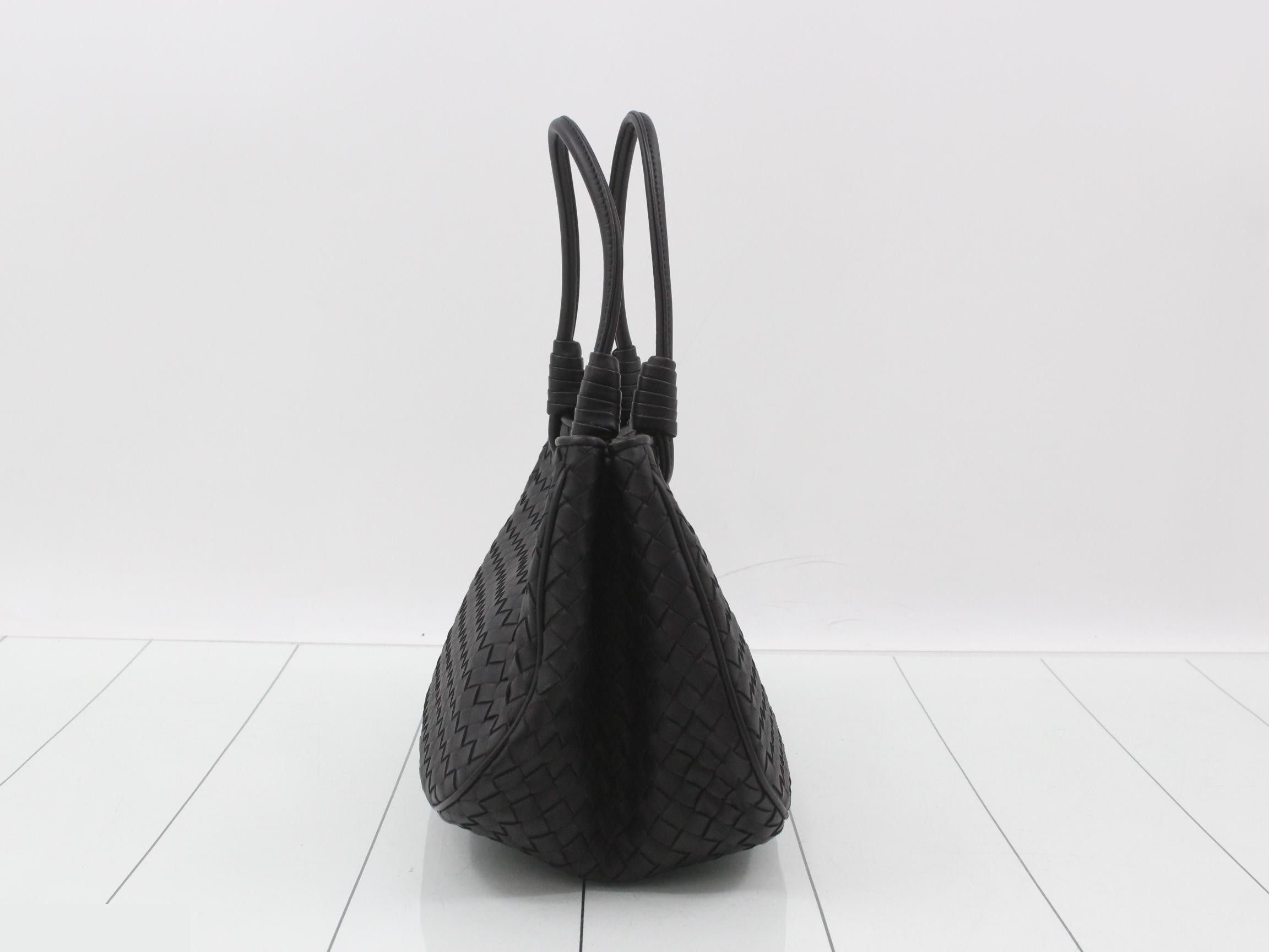 Intrecciato (bag) - Handbag - Black — view 3