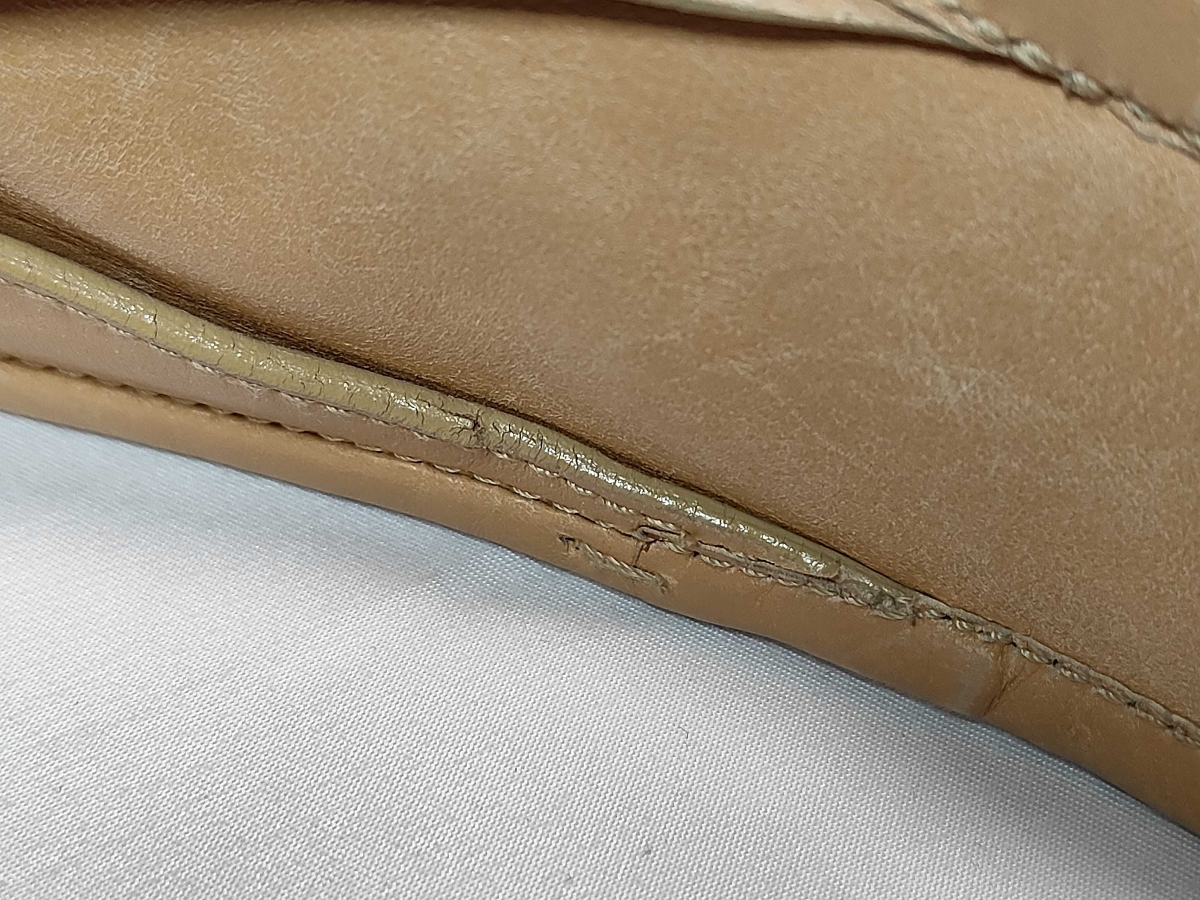 B8330 Leather Shoulder Bag (Beige) — view 5