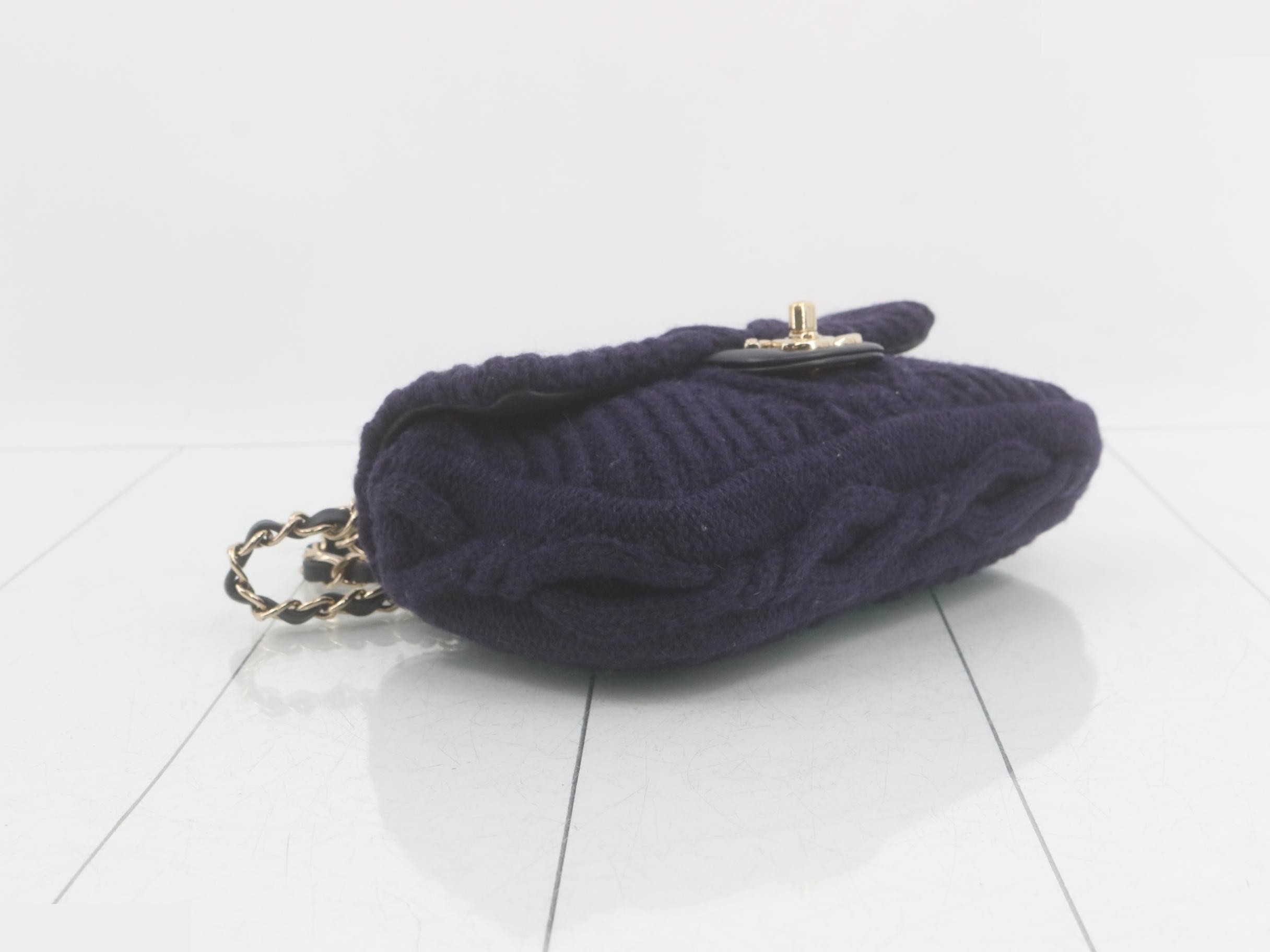 Knit chain shoulder bag, navy — view 5