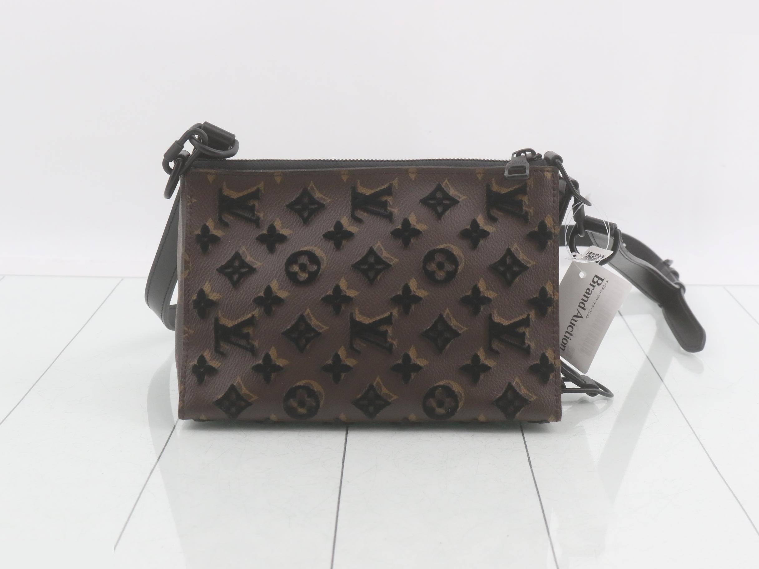 Shoulder bag — view 2