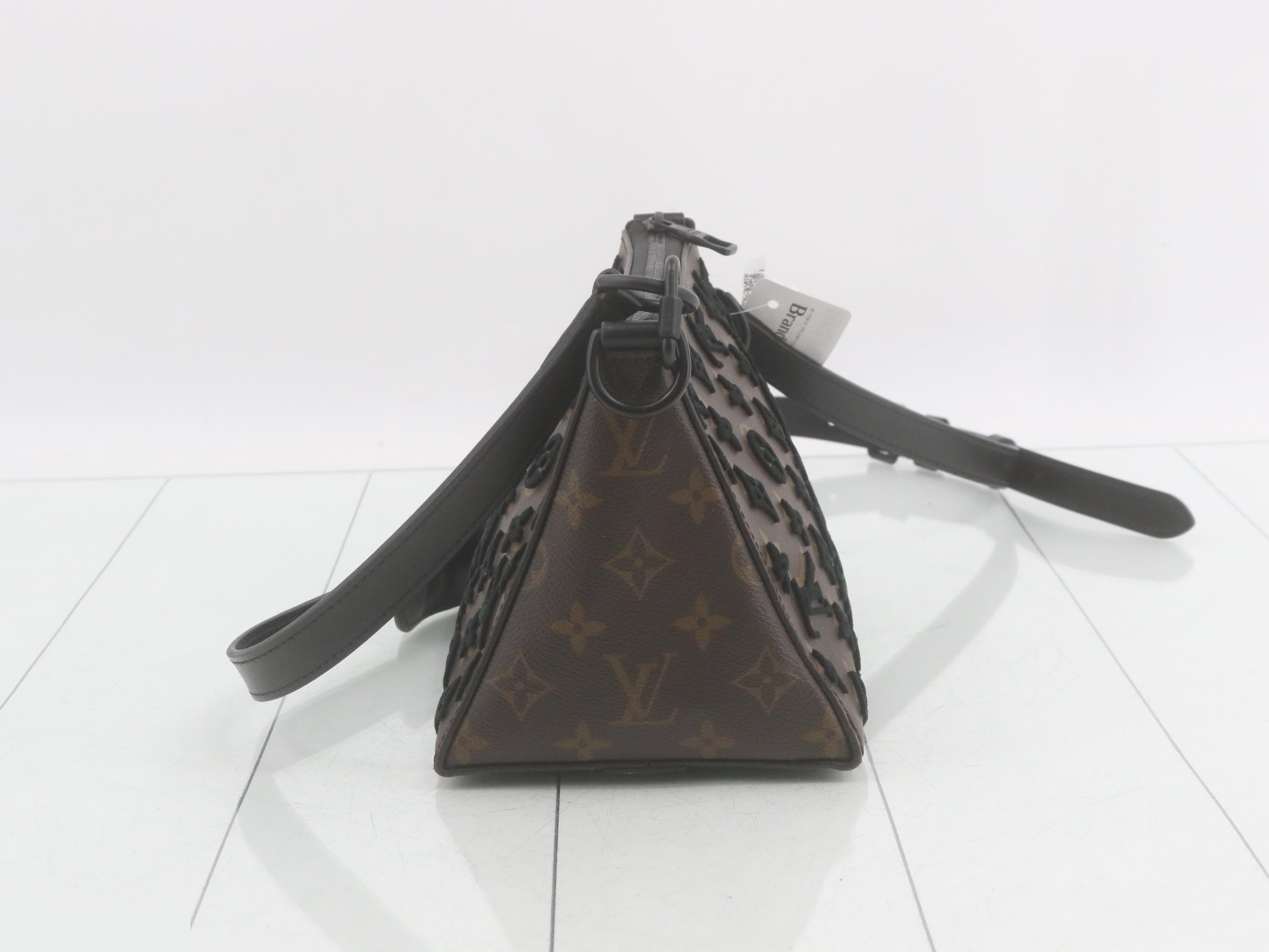 Shoulder bag — view 3