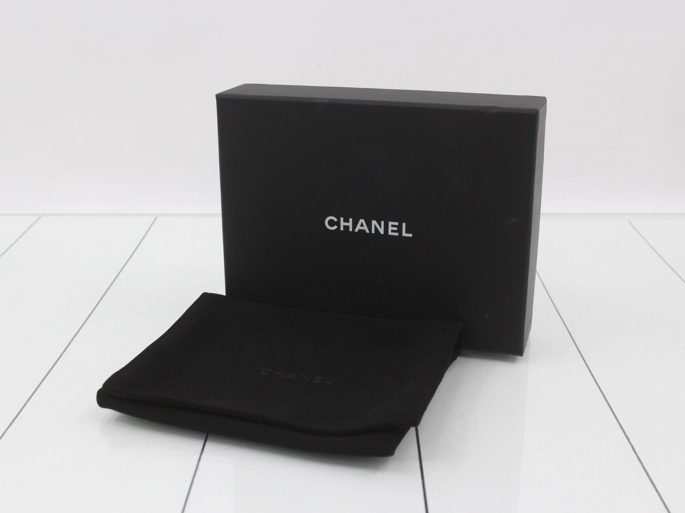 Caviar Skin Fragment Case — view 5