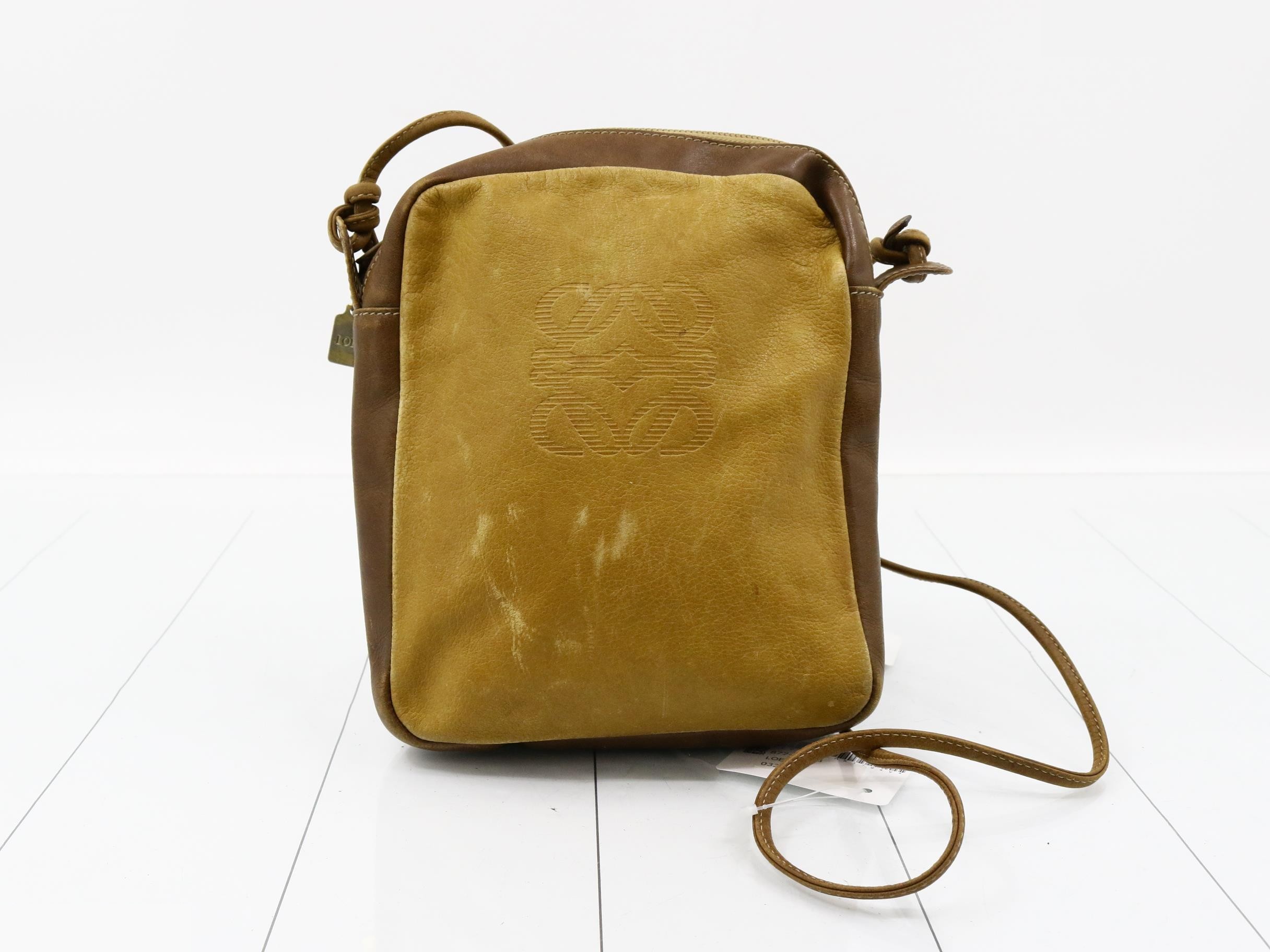 shoulder bag