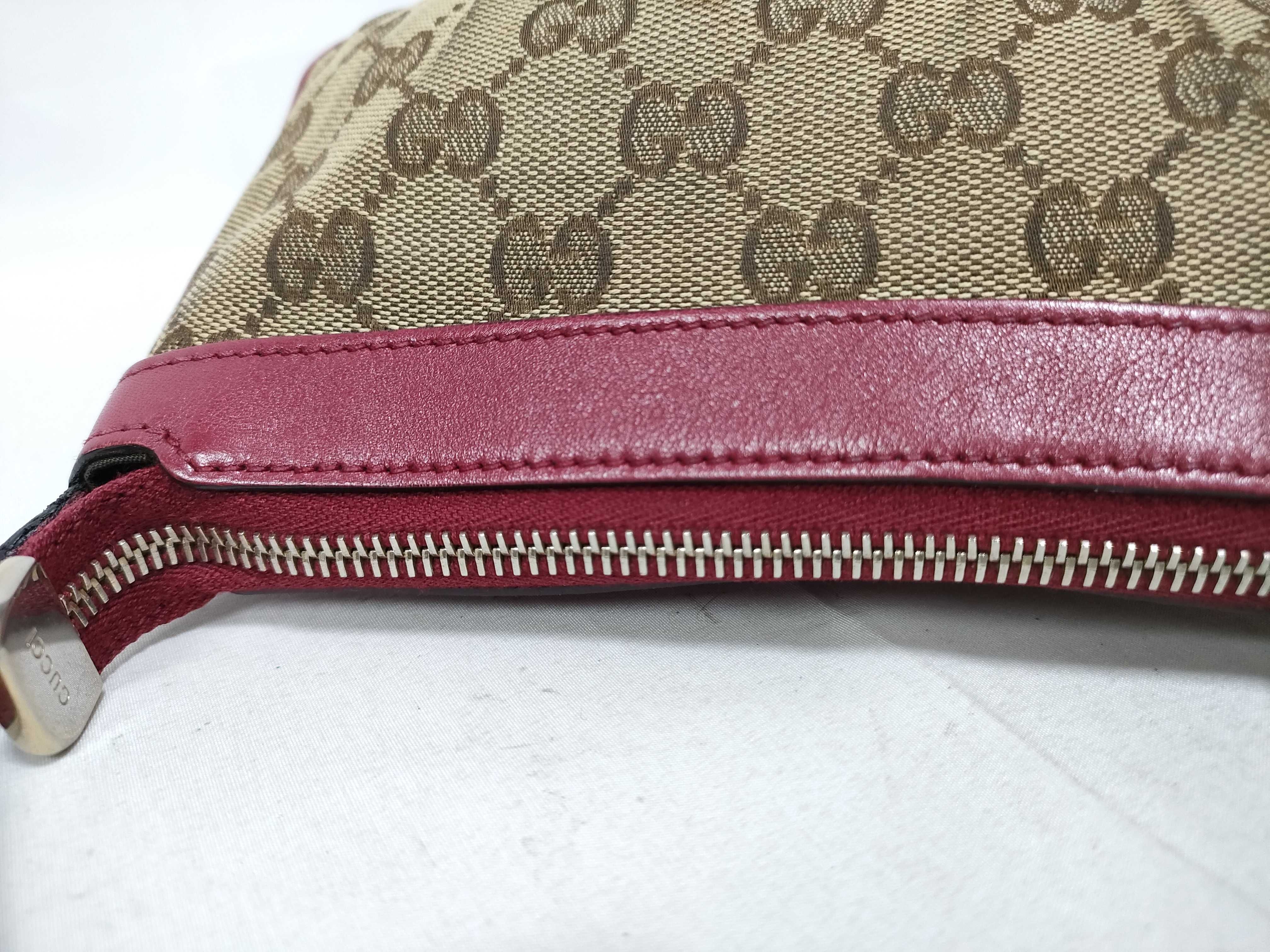 Purple Canvas Vintage Love Heart Zipper Mini Crossbody Bag (Shoulder Bag) — view 13