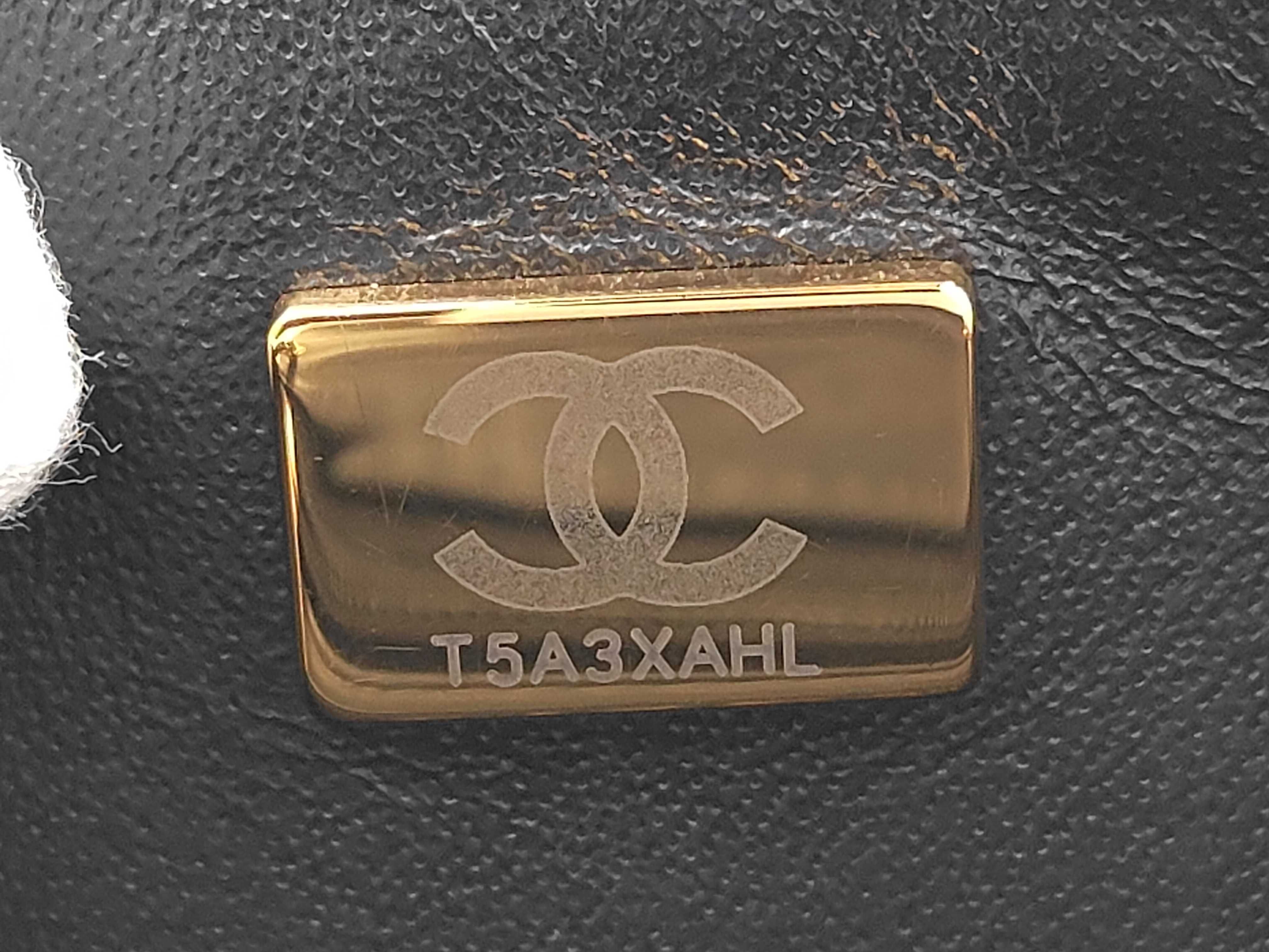 Mini Mat Plate Lambskin Shoulder Bag — view 10