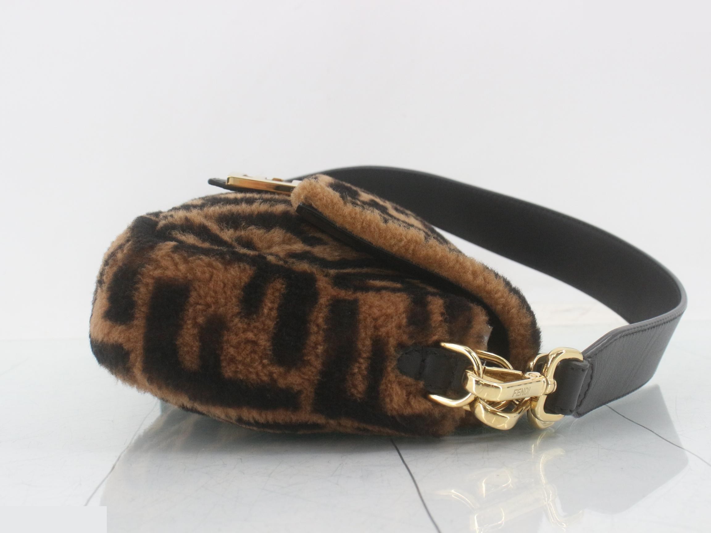 Baguette Fur Zucca 2-Way Hand/Shoulder Bag, Bicolor — view 3