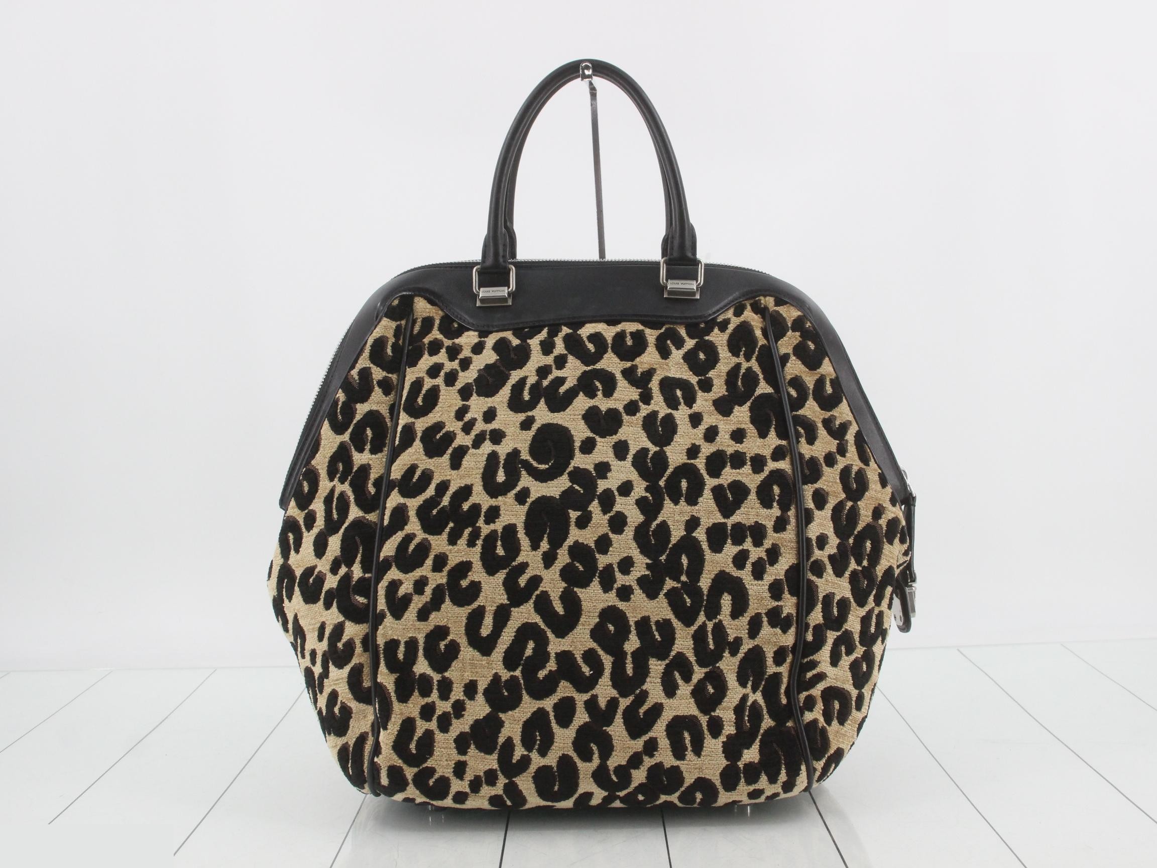 LV tote bag — view 2