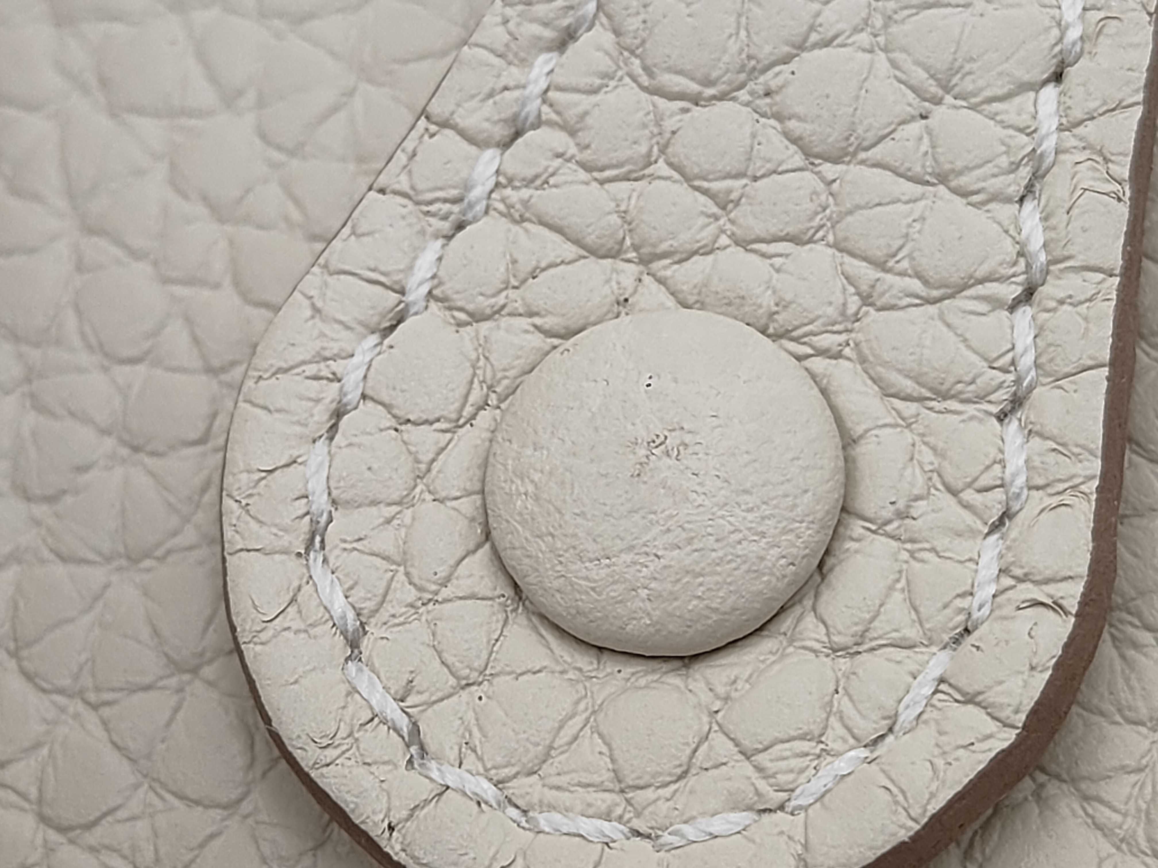 Evelyne Amazone 16 G stamp Silver hardware Cream shoulder bag — view 8