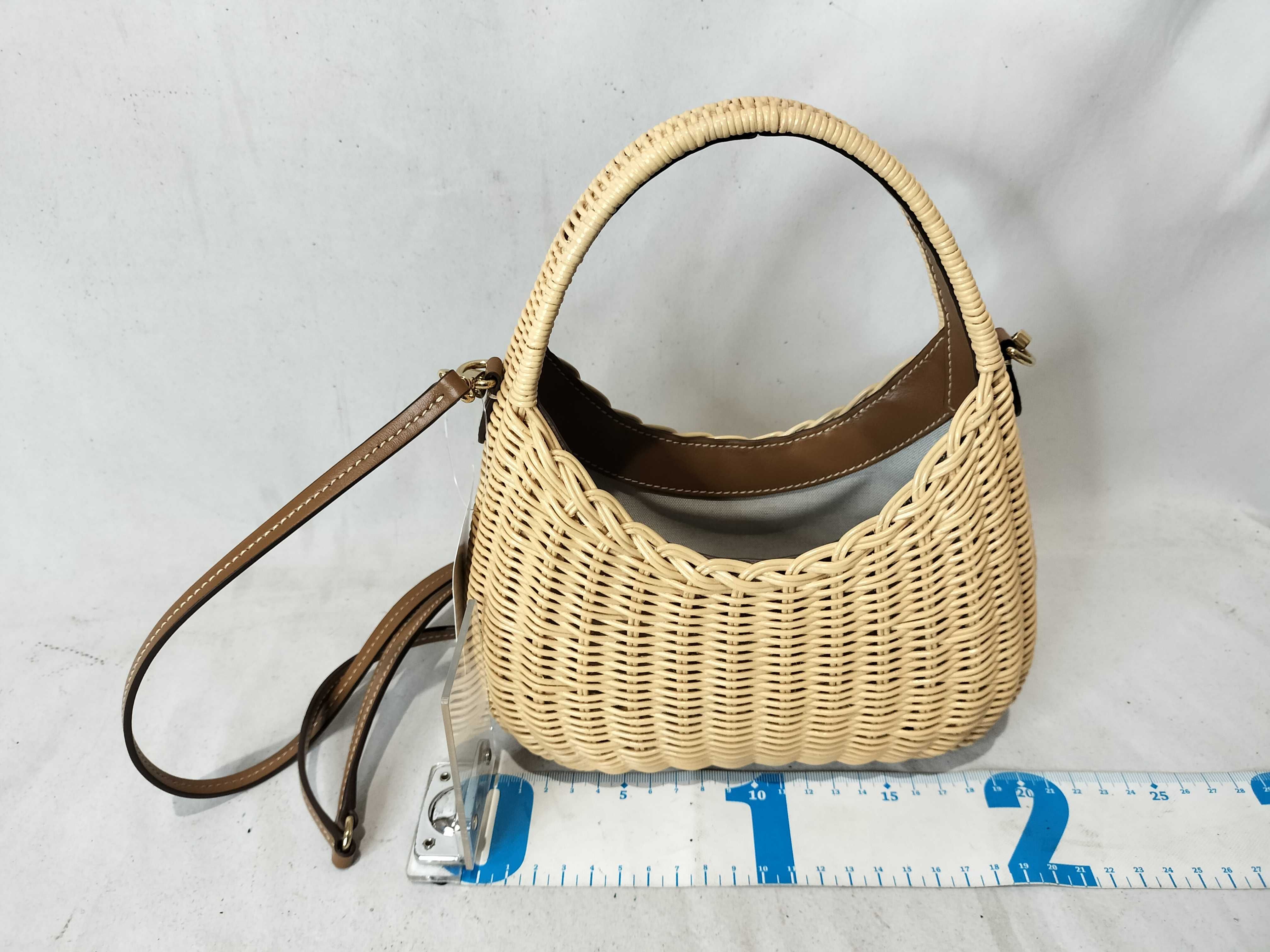 Wonder Wicker Basket Bag Shoulder Bag — view 3