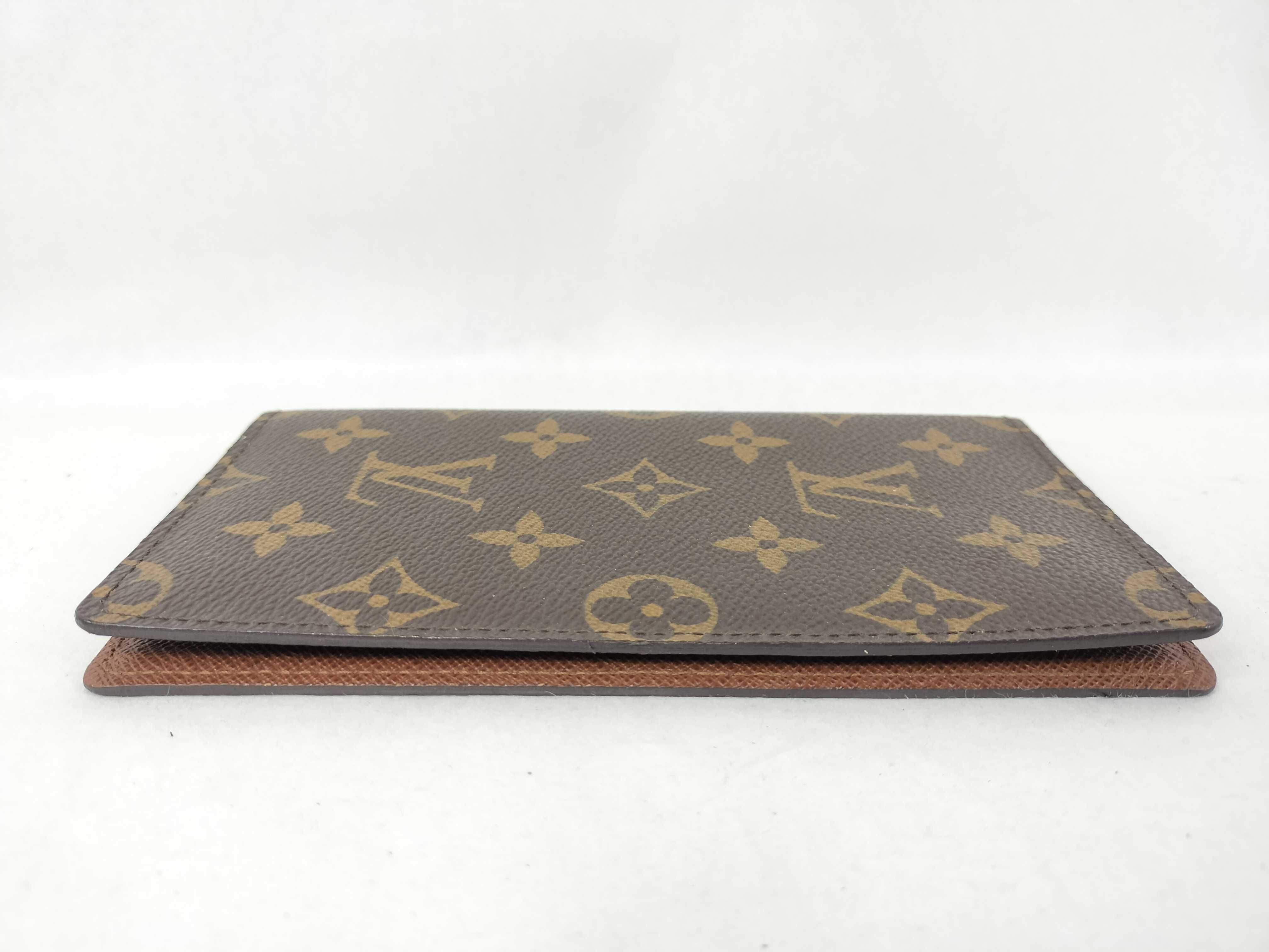 Monogram R20503 Agenda Pouch Billfold with Name Engraving and Notebook Cover — view 5