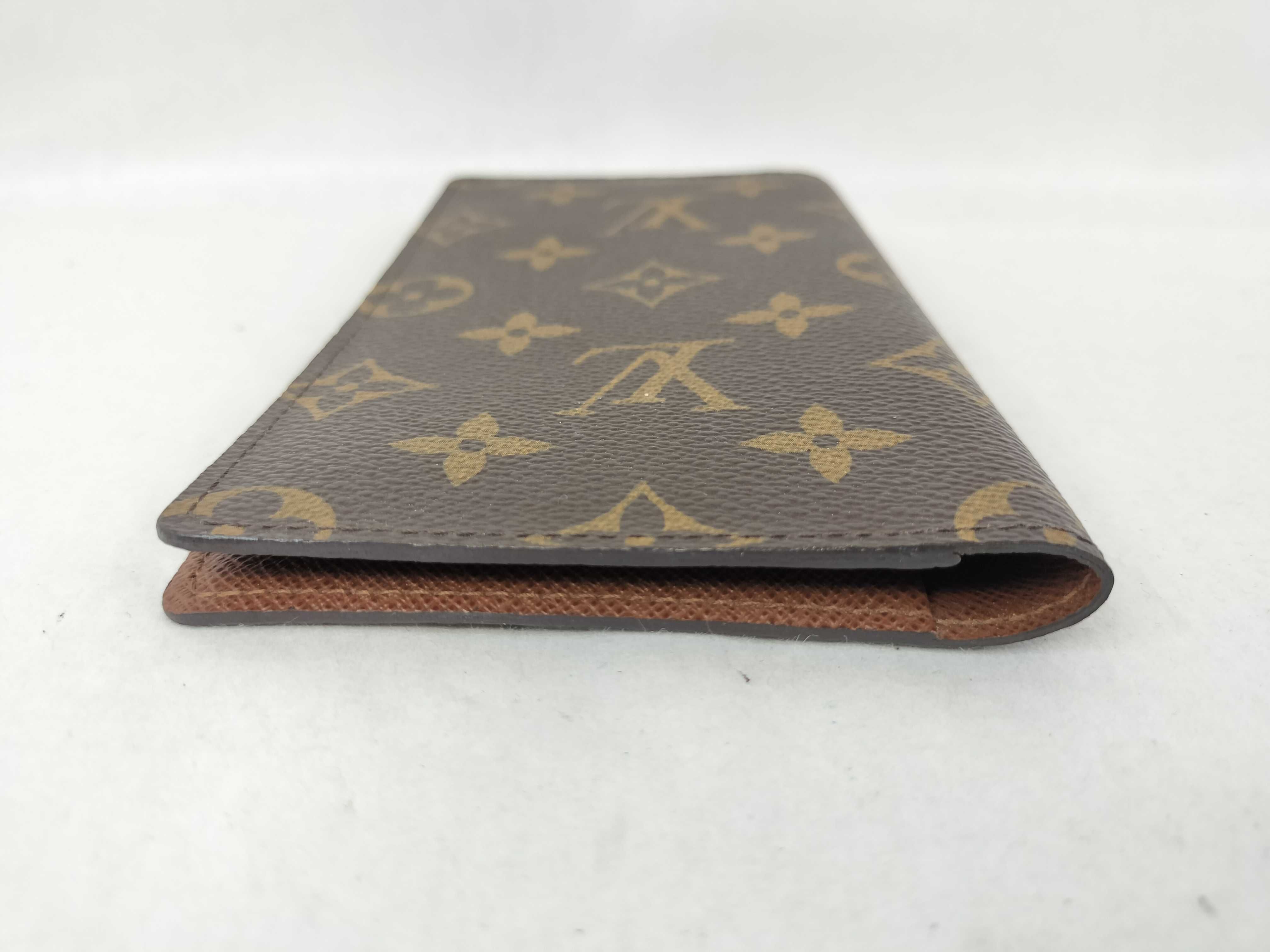 Monogram R20503 Agenda Pouch Billfold with Name Engraving and Notebook Cover — view 6