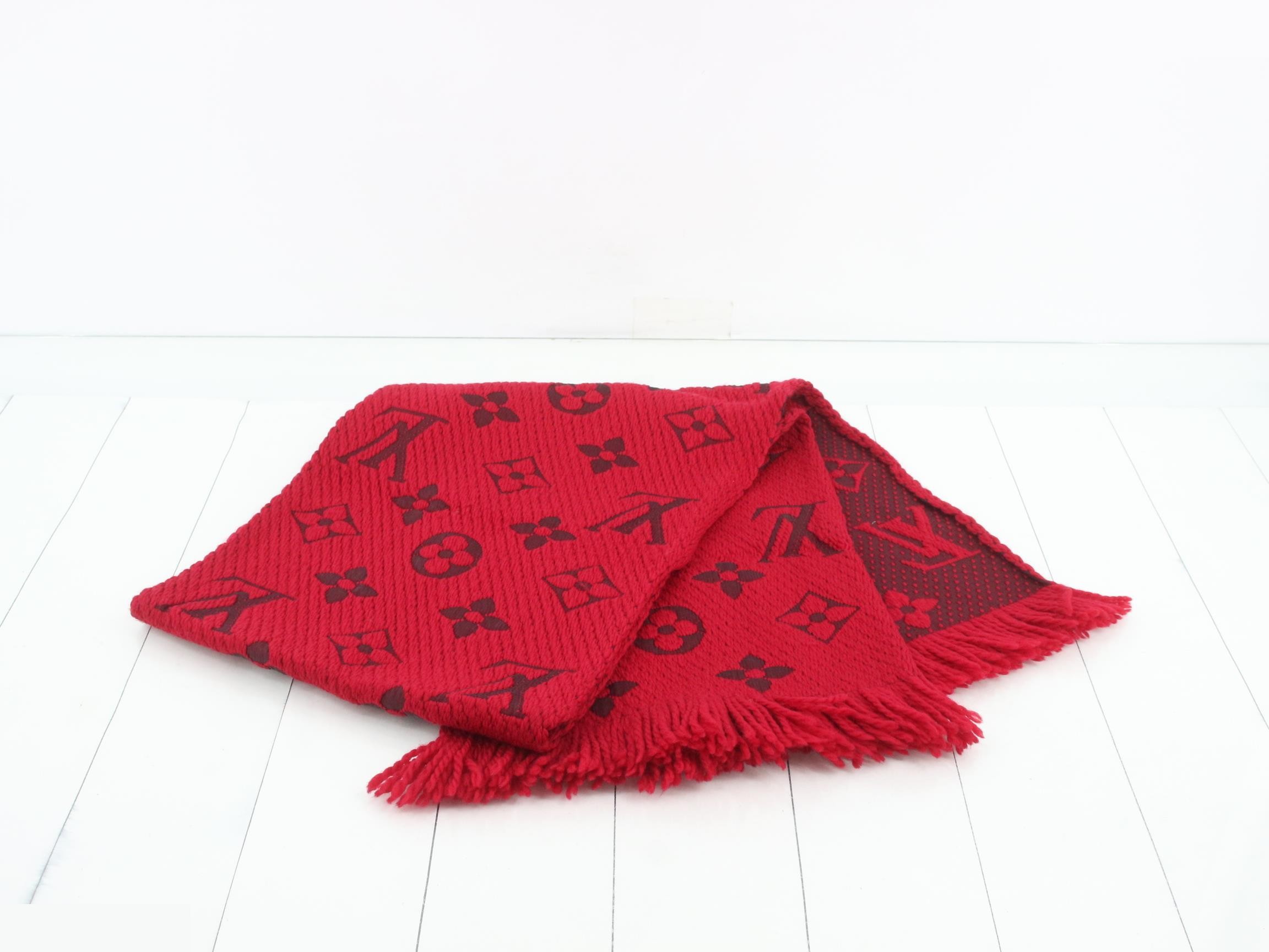 Monogram scarf with tag, red. — view 3