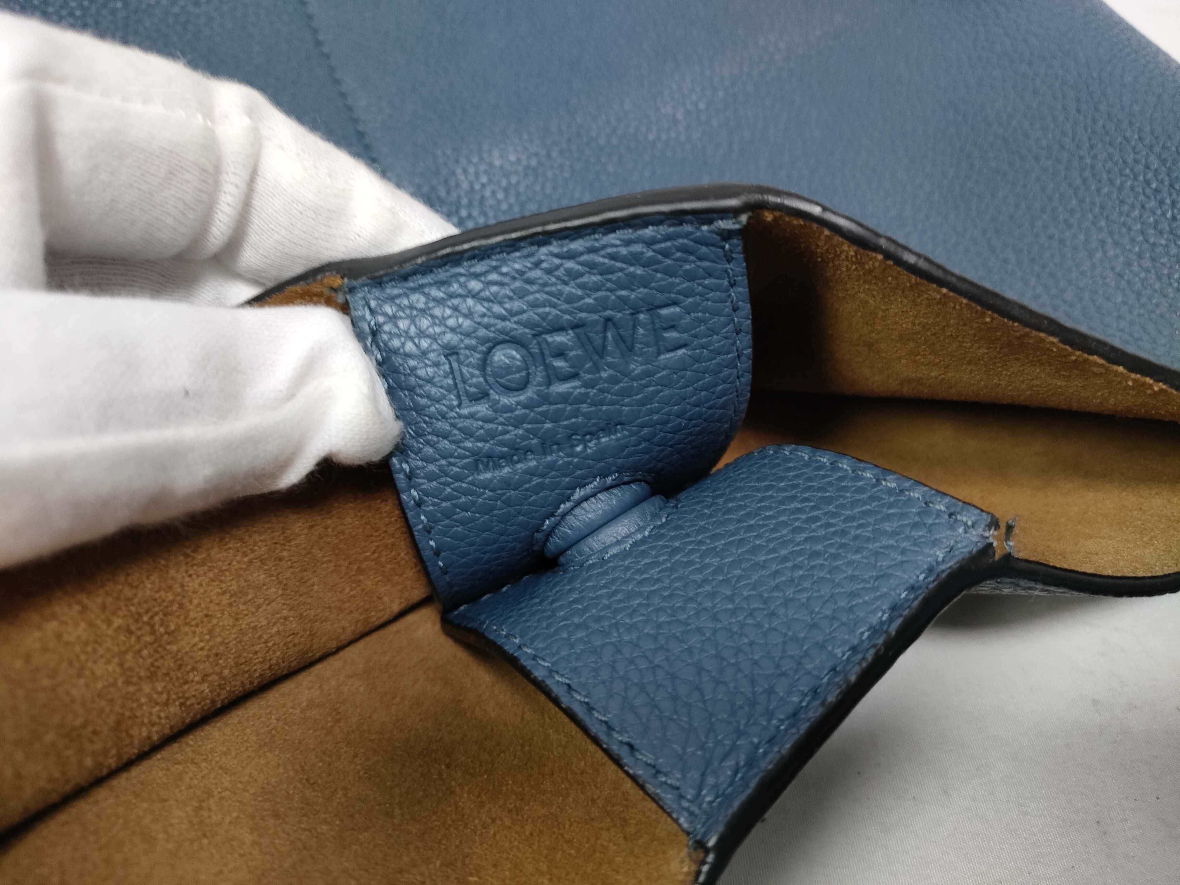 T Bucket 2-way Handbag — view 11