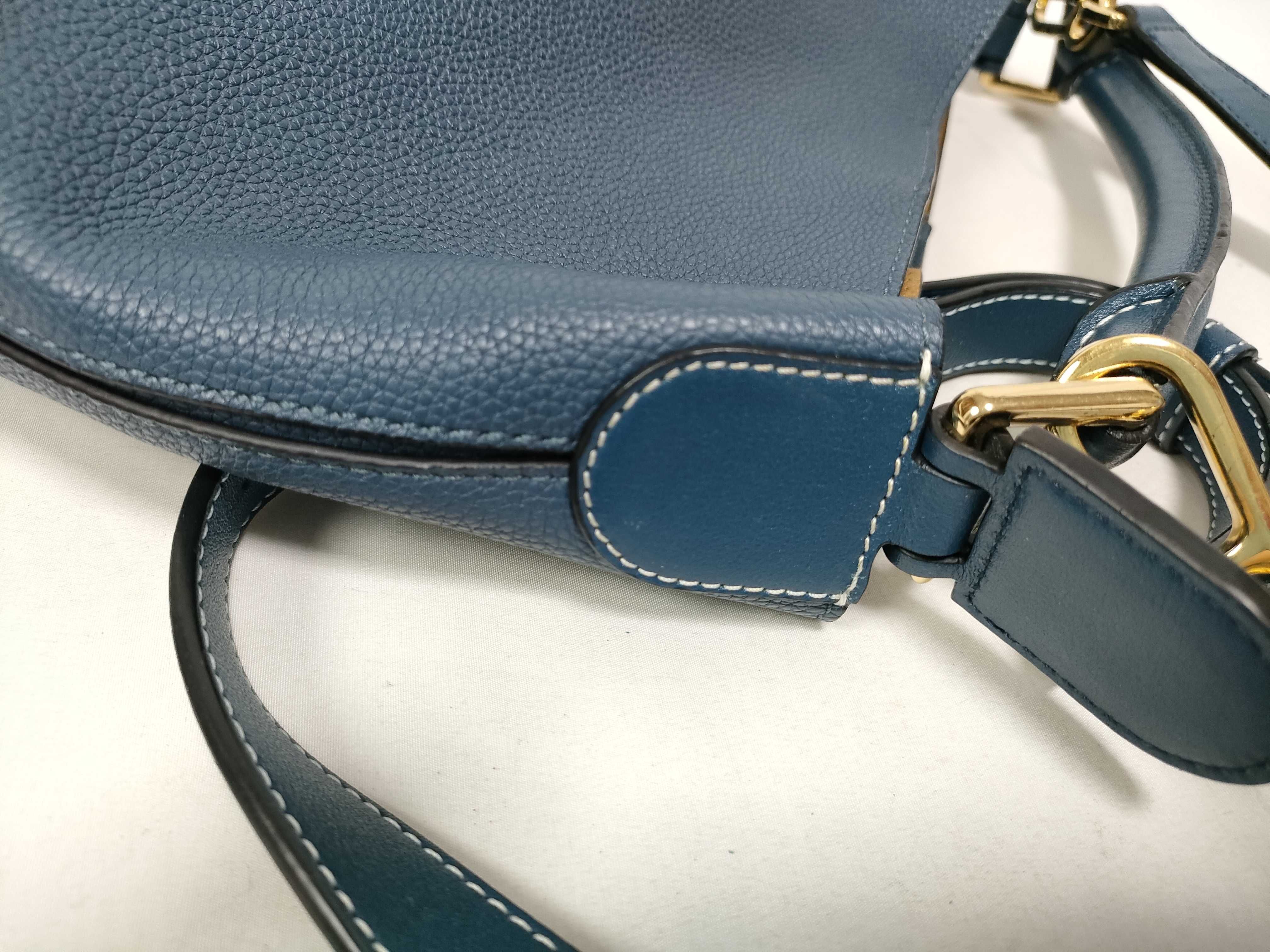 T Bucket 2-way Handbag — view 6