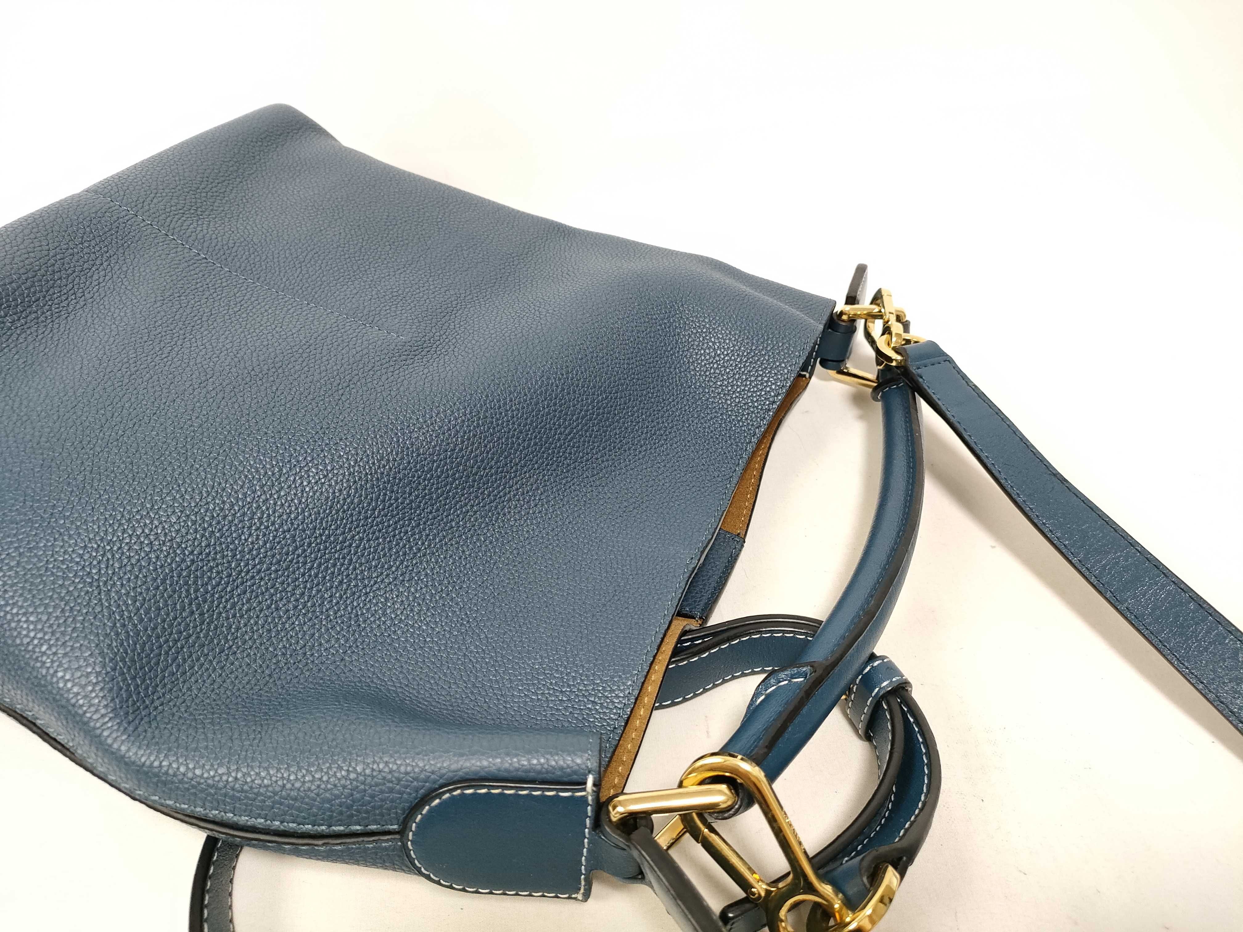 T Bucket 2-way Handbag — view 8