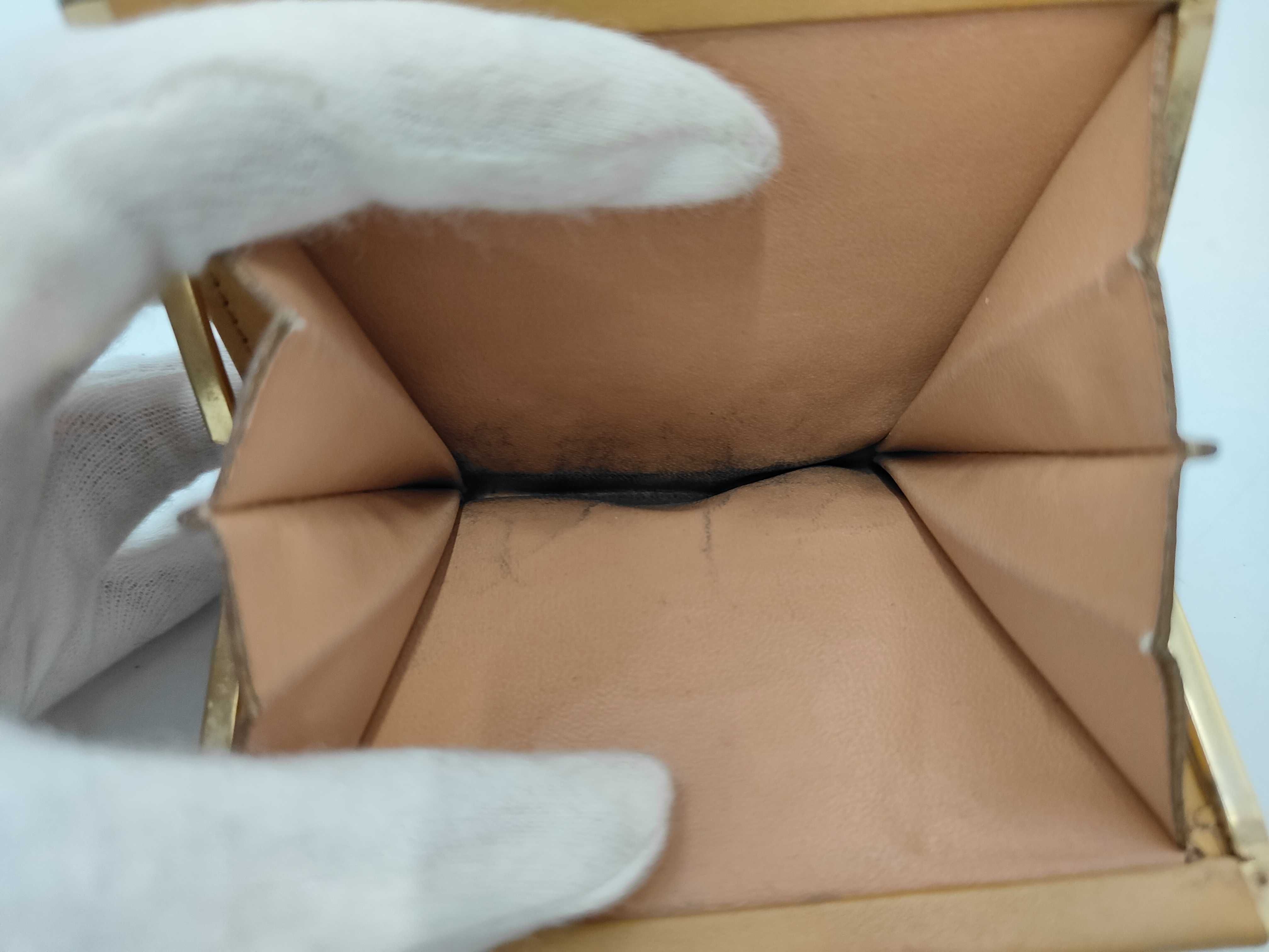 wallet — view 13