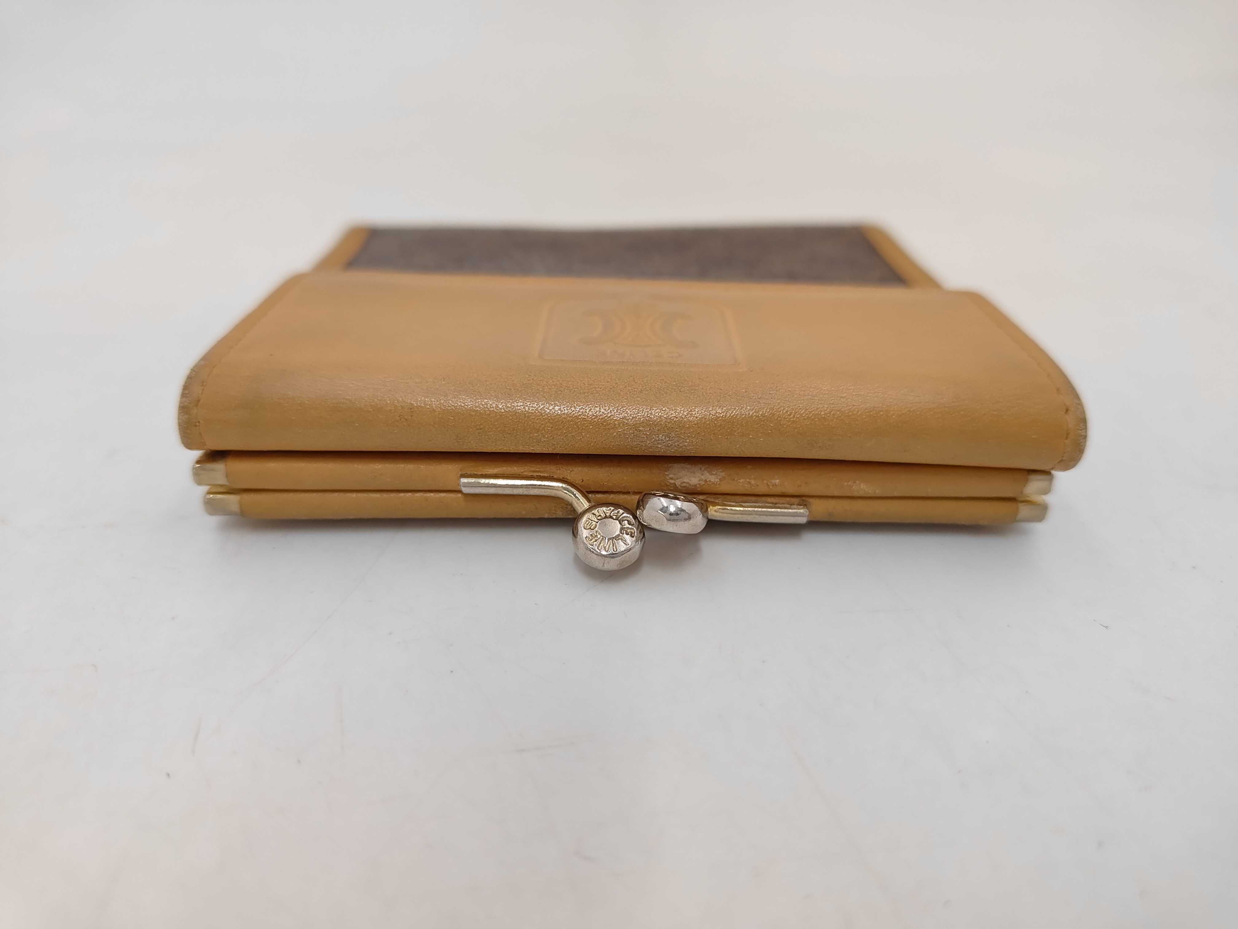 wallet — view 5