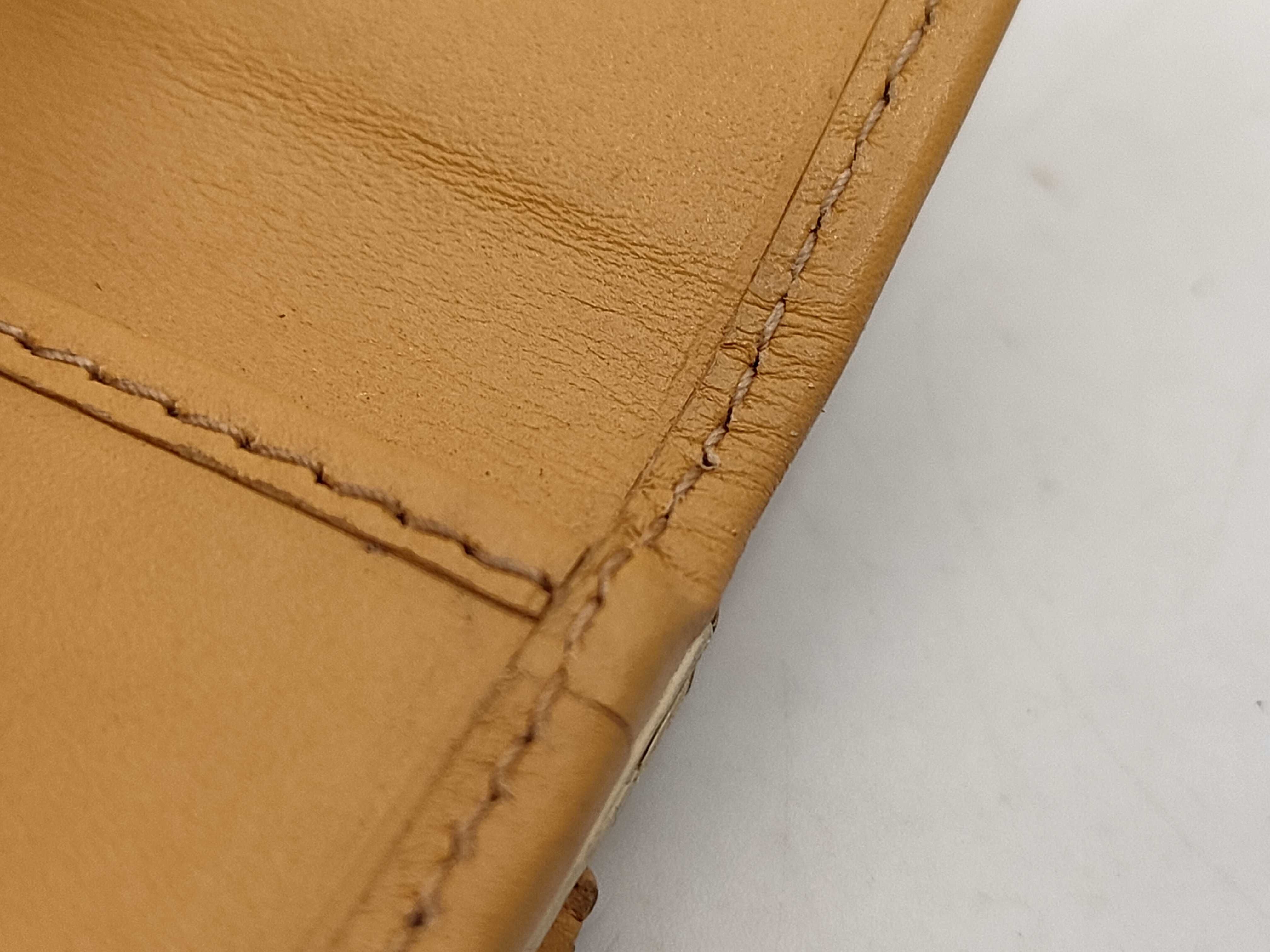 wallet — view 9