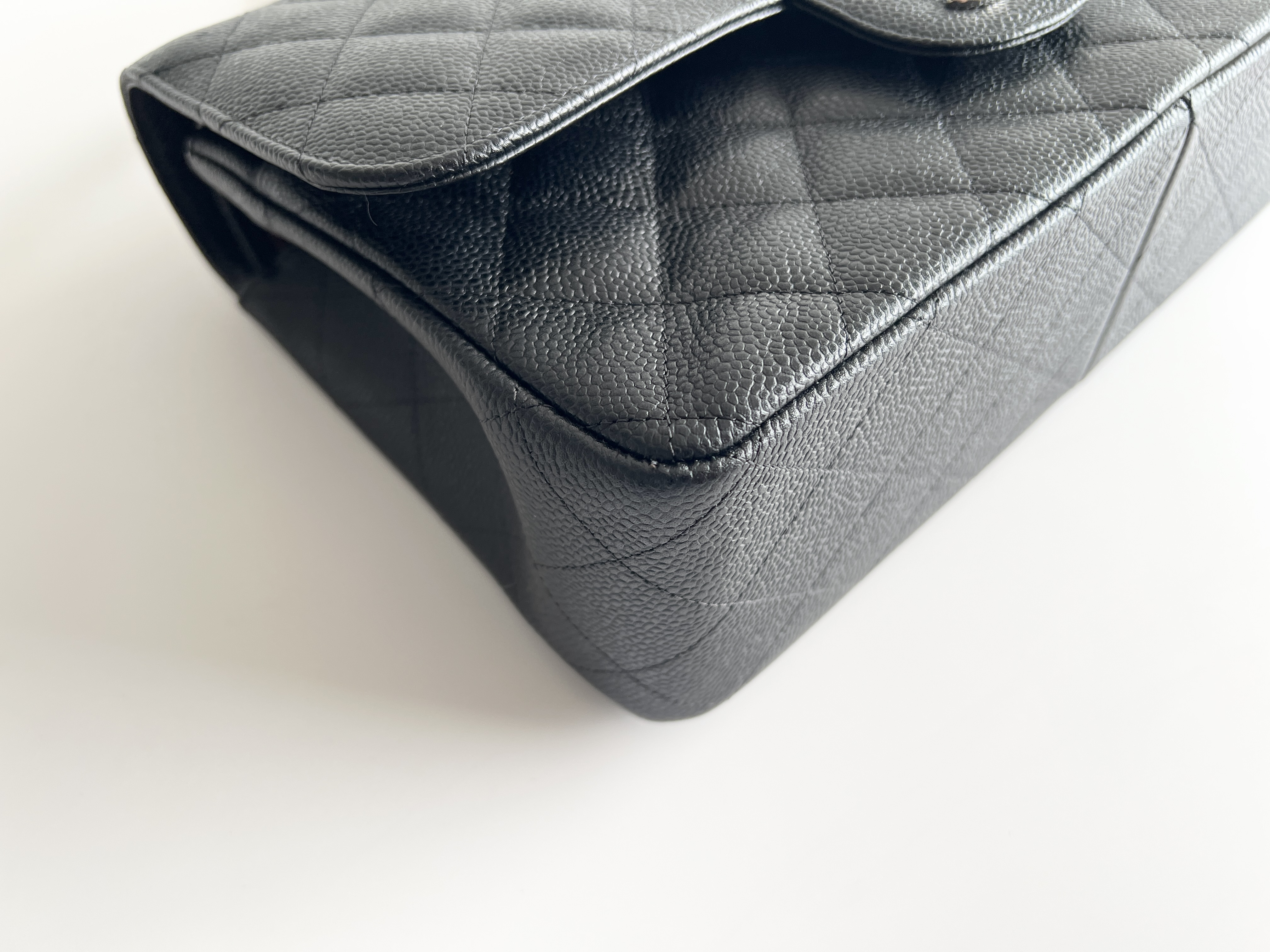 Matelasse 30 W Double Flap Caviar Skin Leather No. 17 Chain Shoulder Bag — view 14