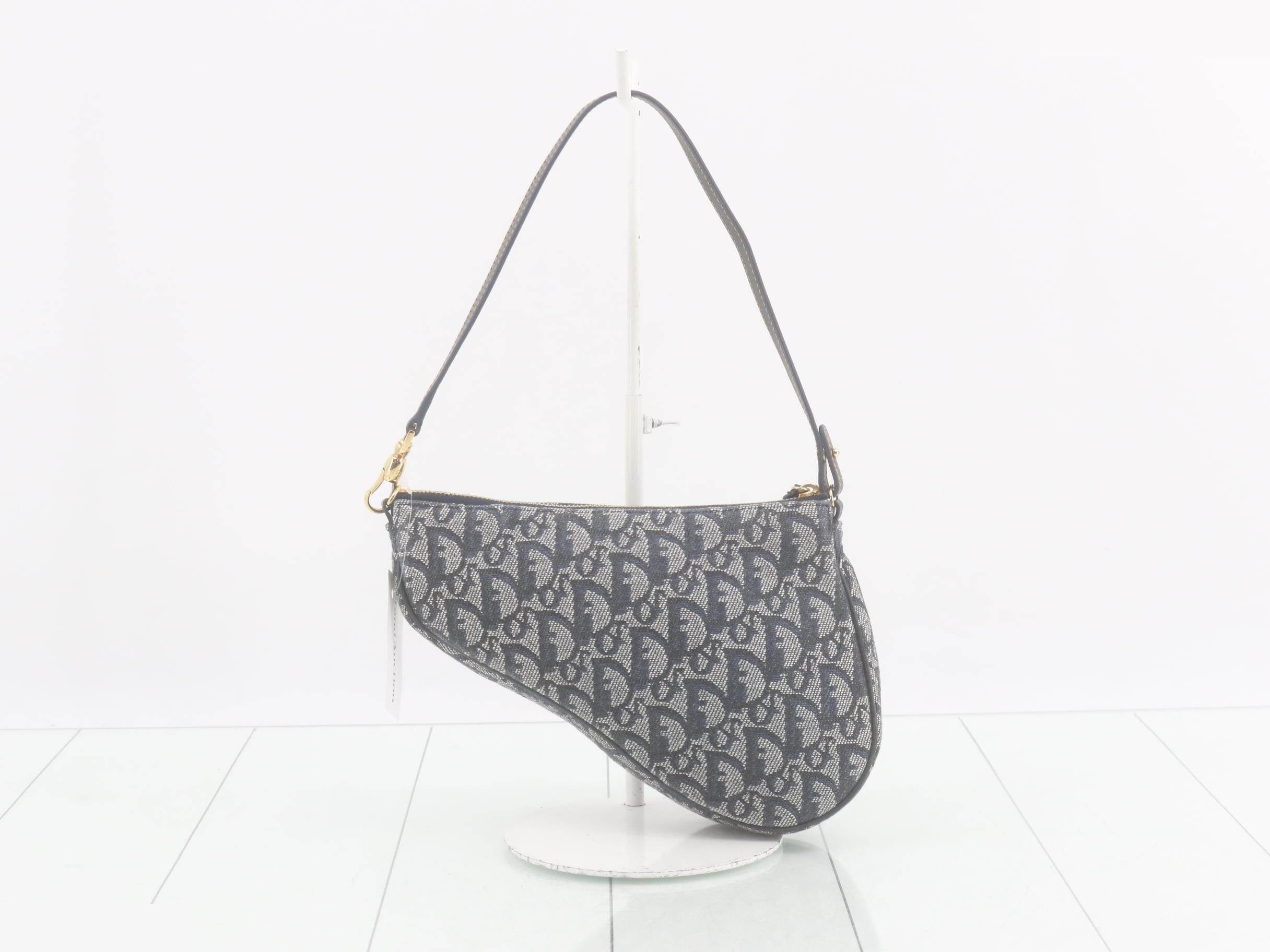 Trotter Saddle Navy Shoulder Bag — view 2