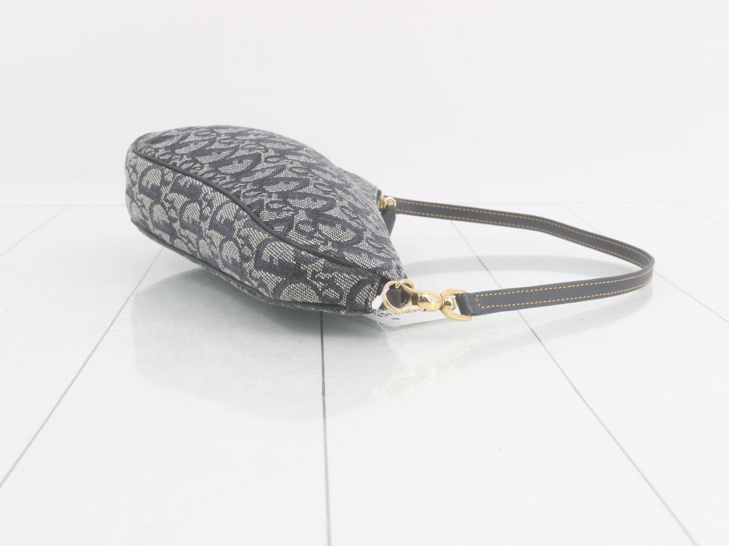 Trotter Saddle Navy Shoulder Bag — view 3