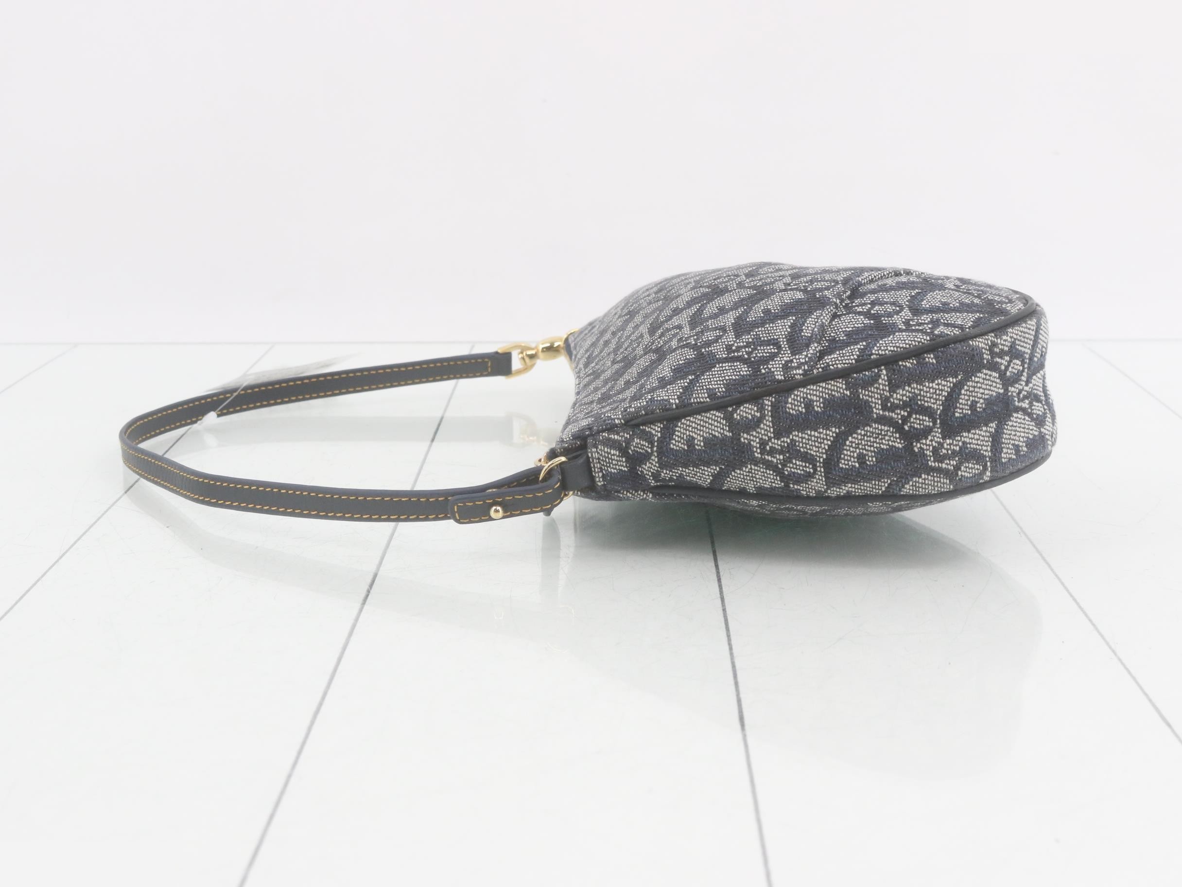 Trotter Saddle Navy Shoulder Bag — view 4