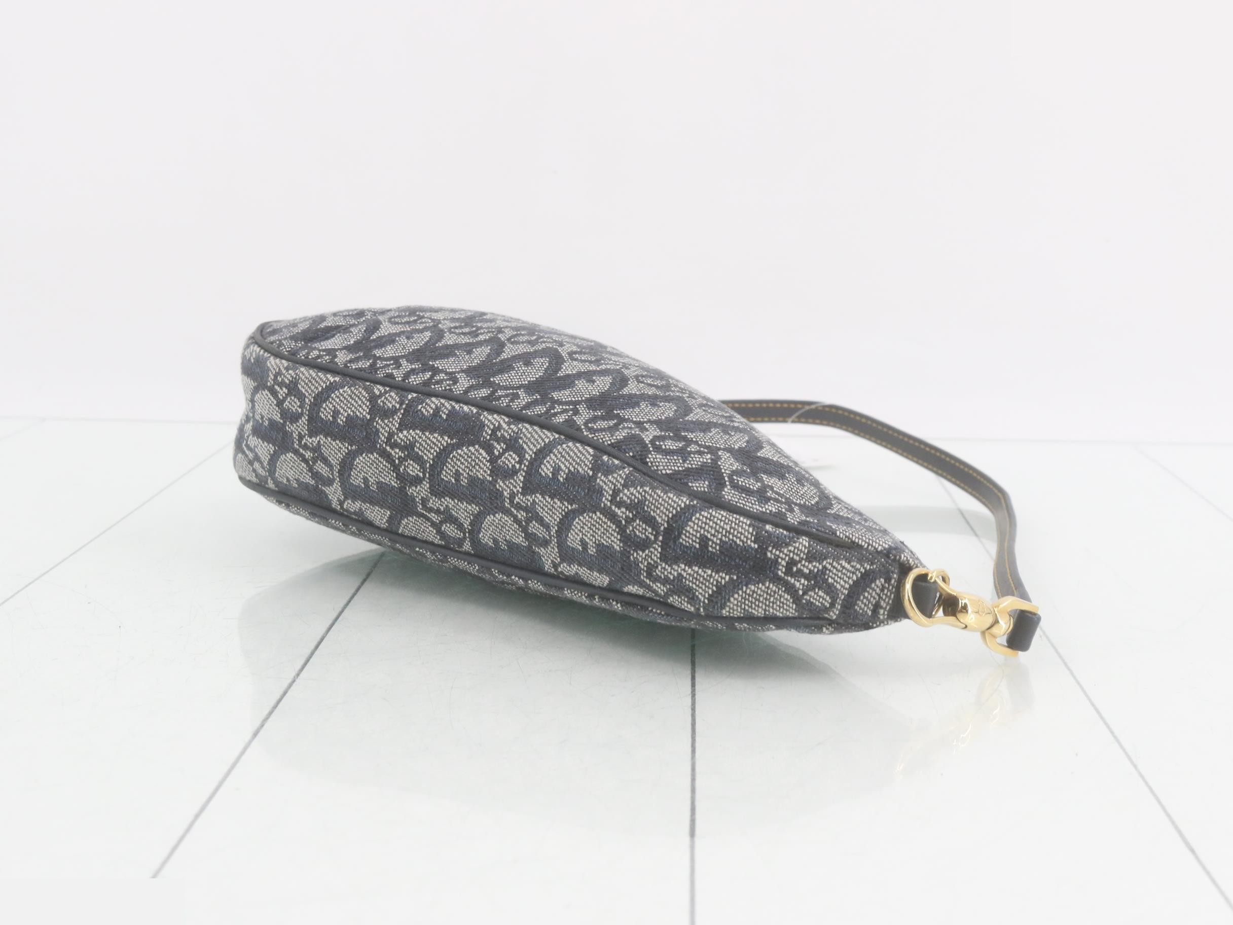 Trotter Saddle Navy Shoulder Bag — view 6