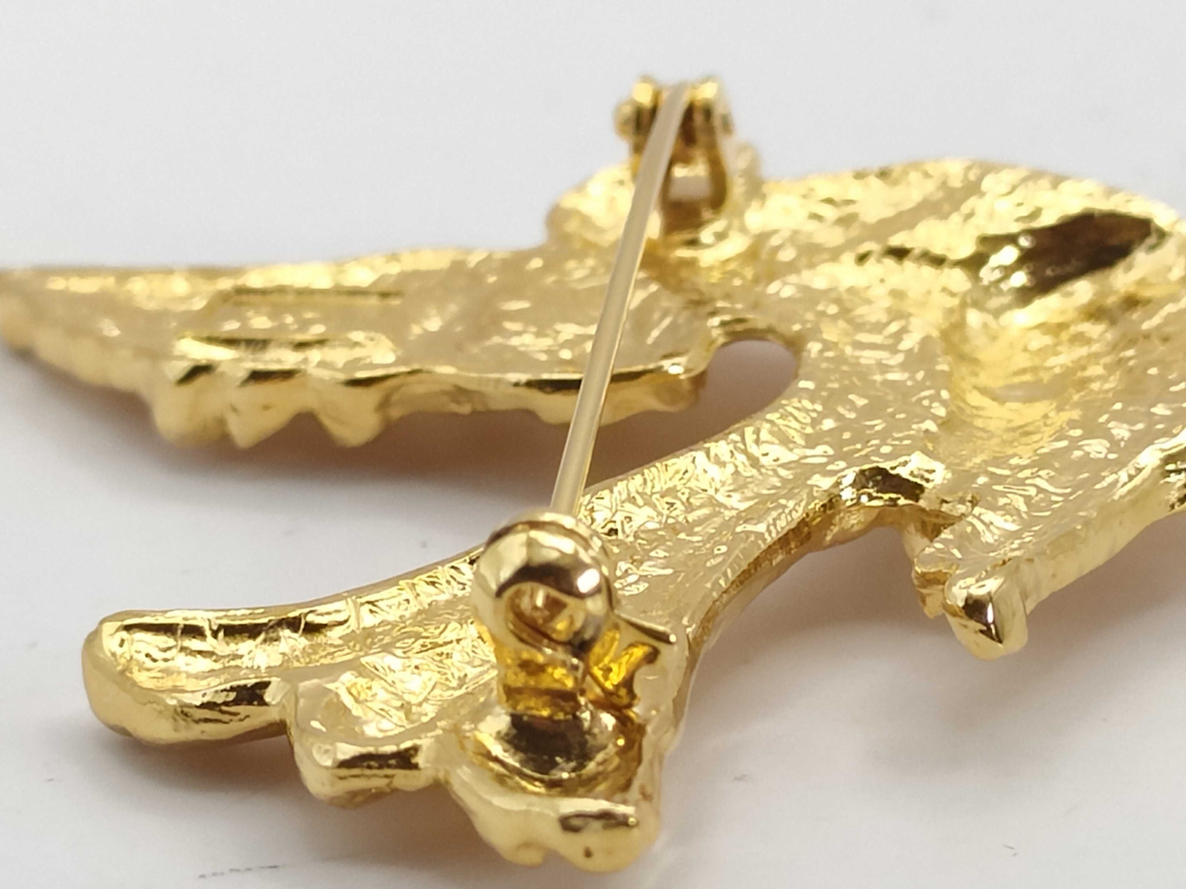 Brooch — view 8