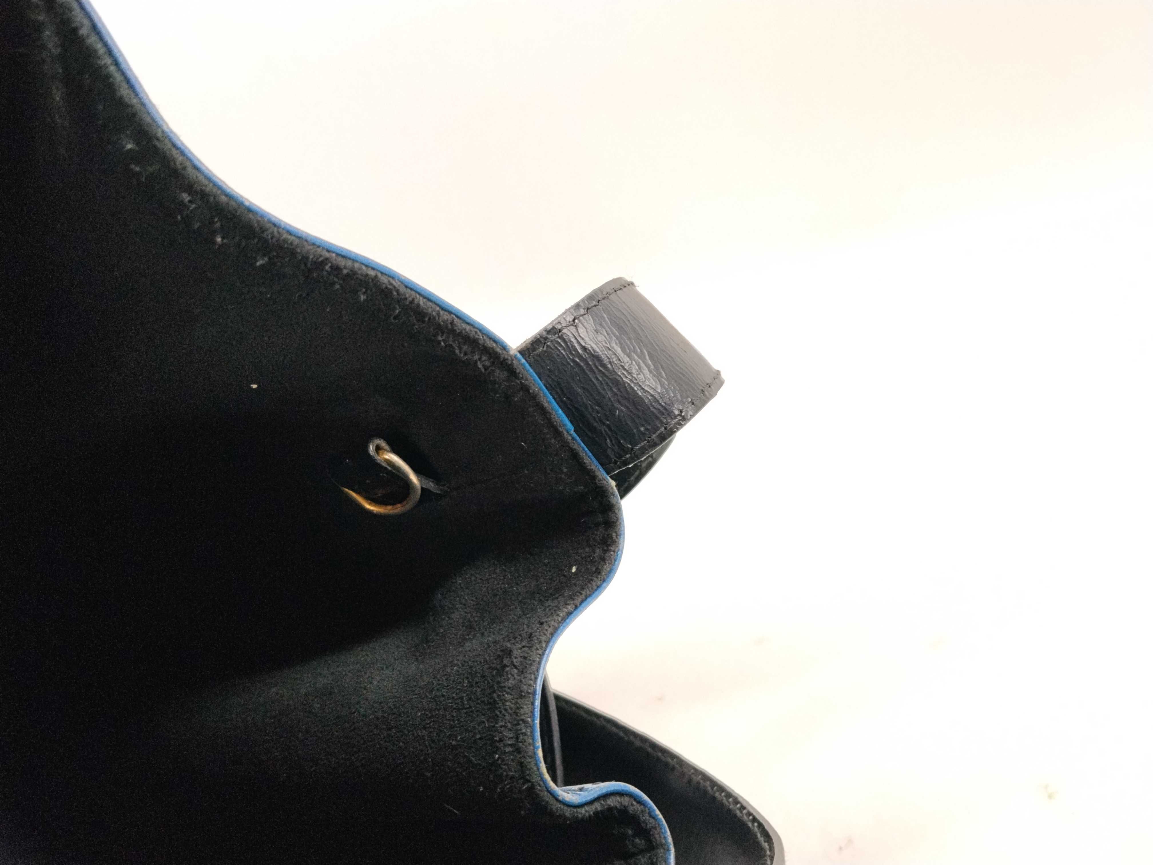 Epi Sac Depaule PM Shoulder Bag — view 11