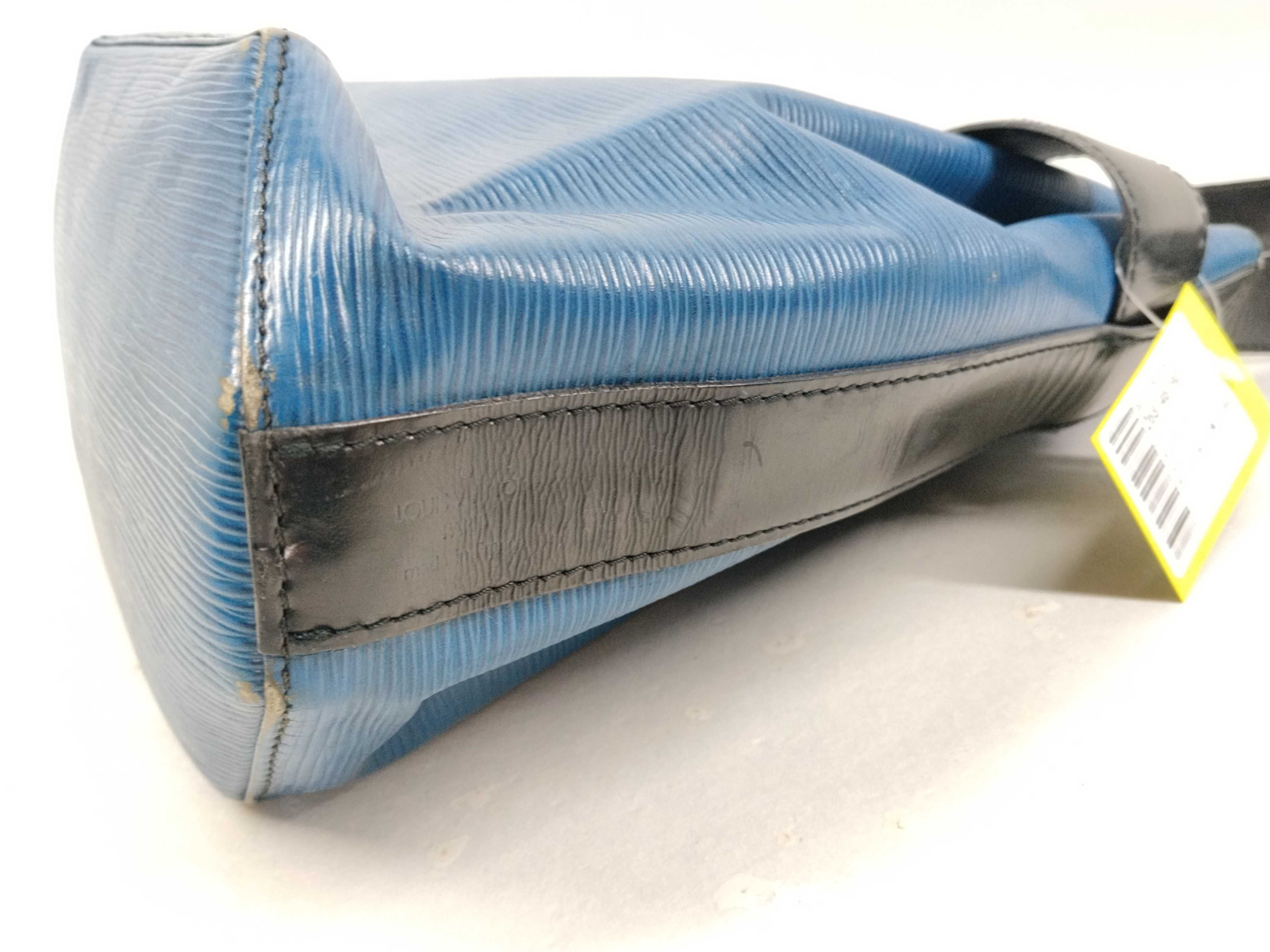 Epi Sac Depaule PM Shoulder Bag — view 5