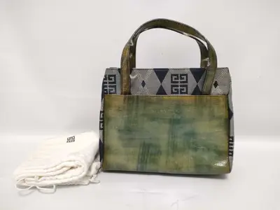 Handbag / Enamel Handbag