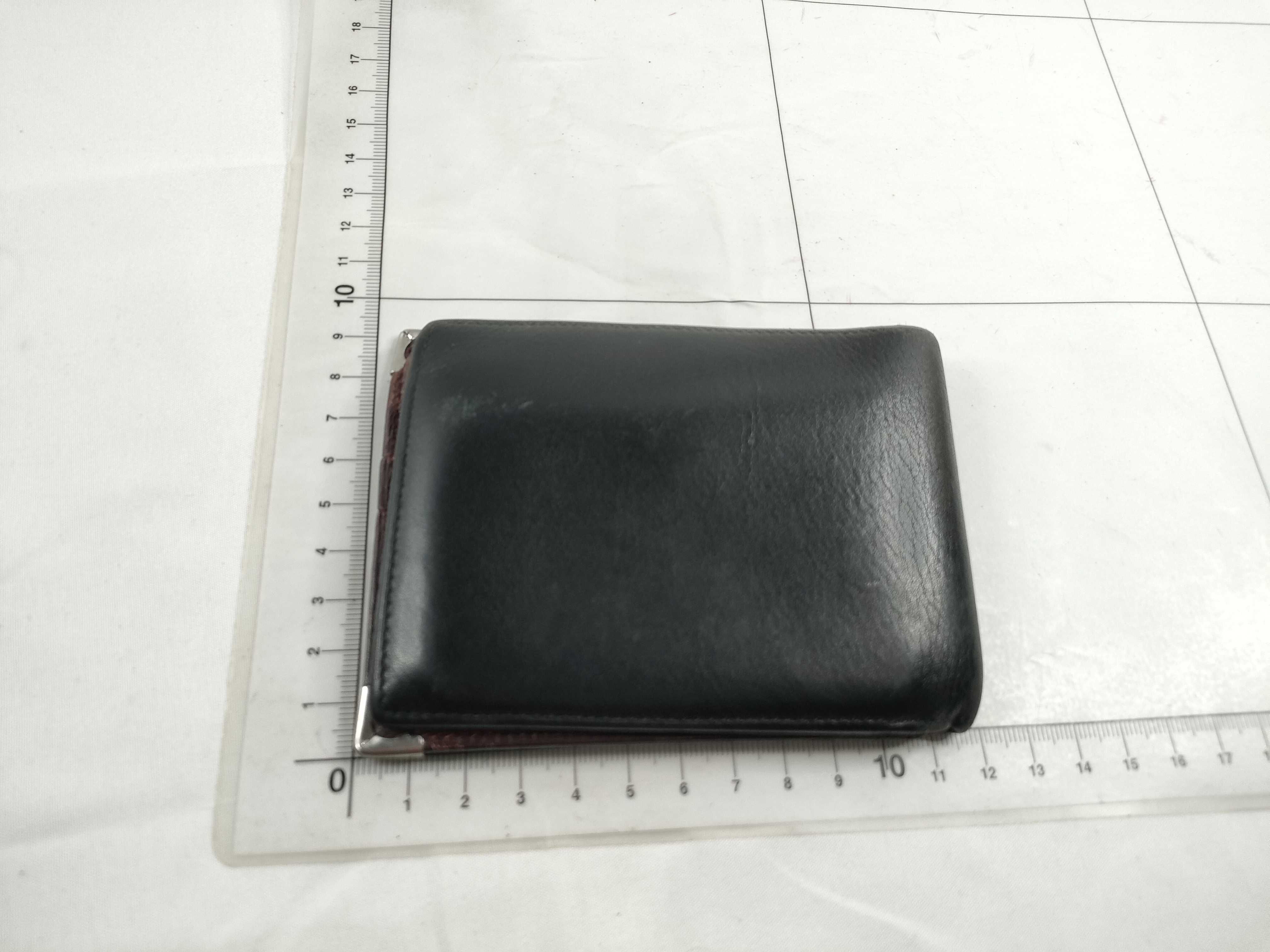 Must de Cartier Leather Bi-fold Wallet, Black — view 2