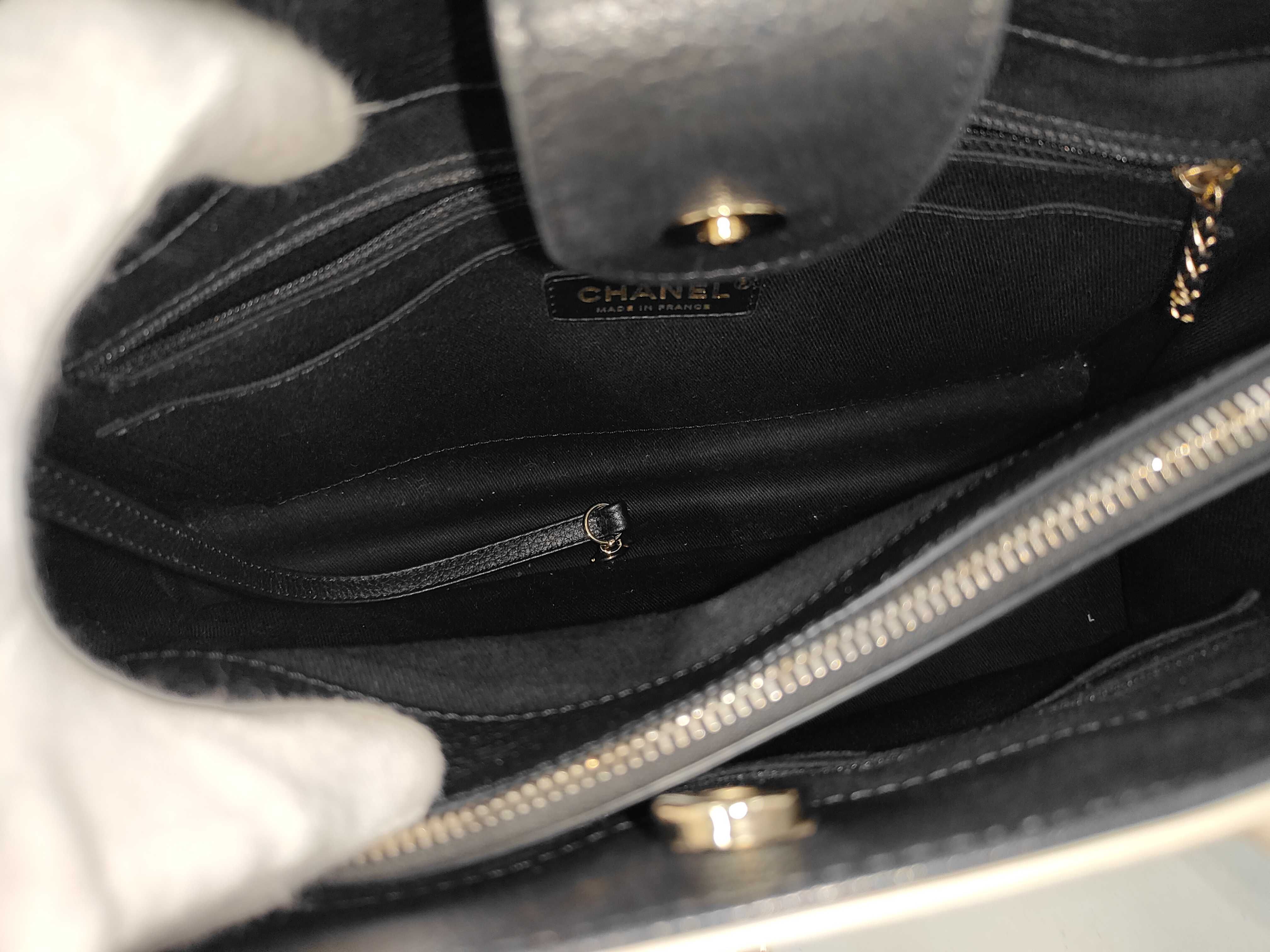 Neo Executive Tote with Shoulder Strap (Tote Bag) — view 8