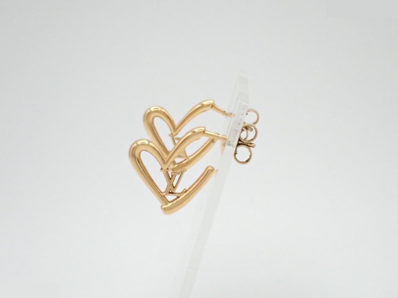 Brooke de Reille Heart Falling in Love — view 3