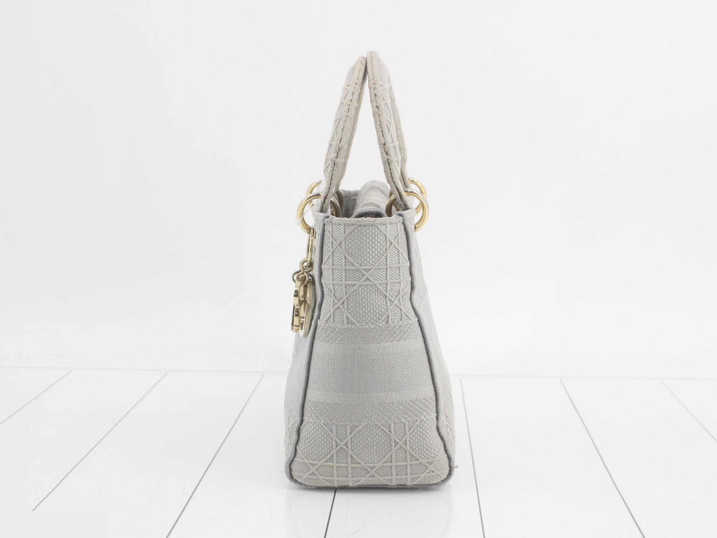 Lady D Light Gray Canvas — view 3