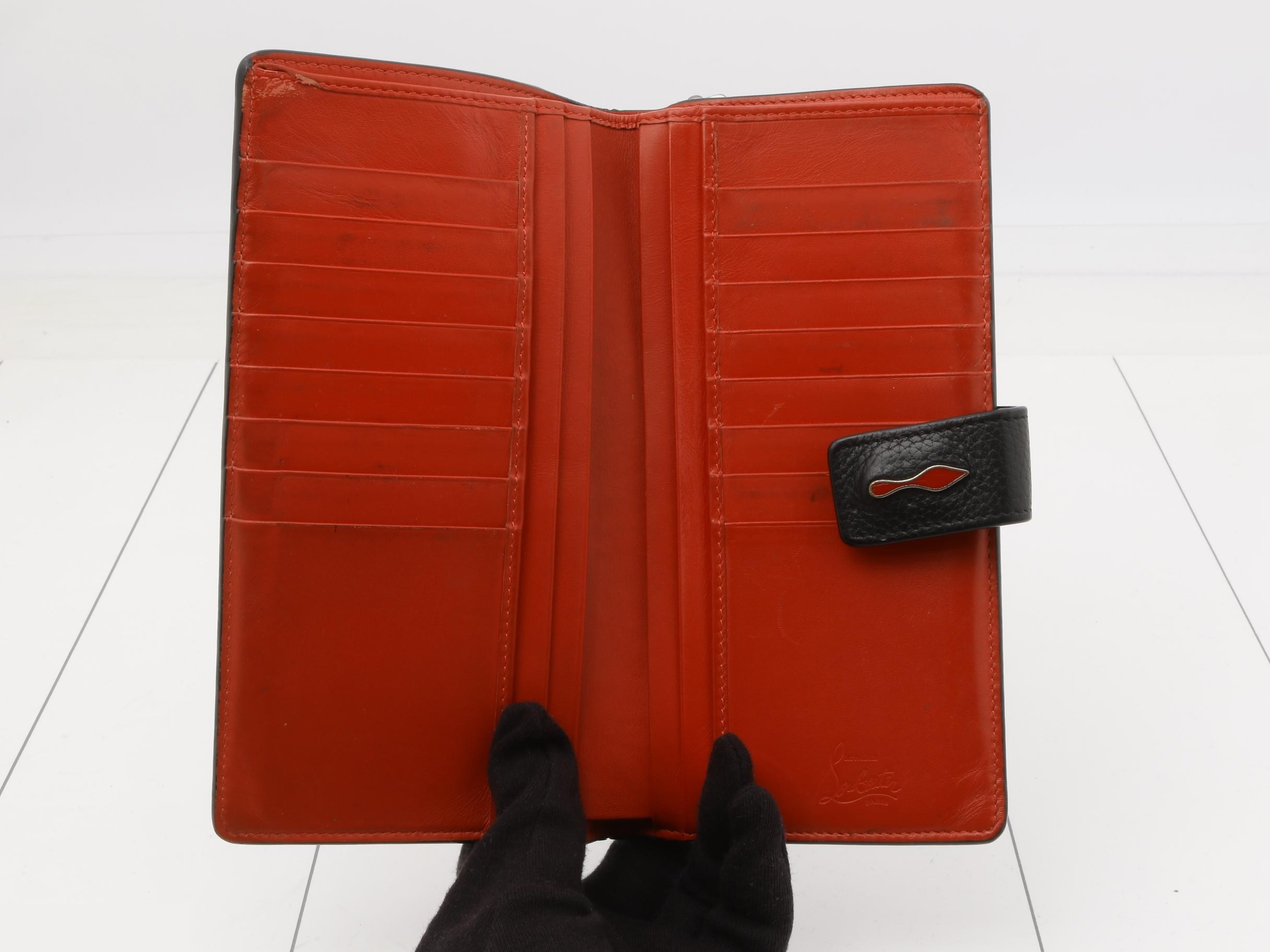 Other lines: Bags and Wallets — view 4