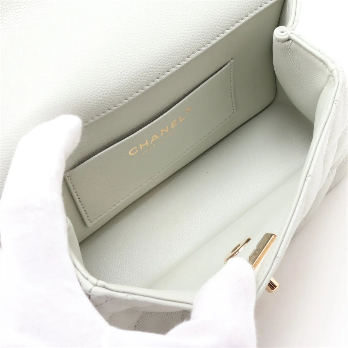 [Individually packaged] Chanel Matelassé Caviar Skin 2-Way Handbag, Top Handle, Green, Gold Hardware, JP6CU1CK, Random Plate — view 8