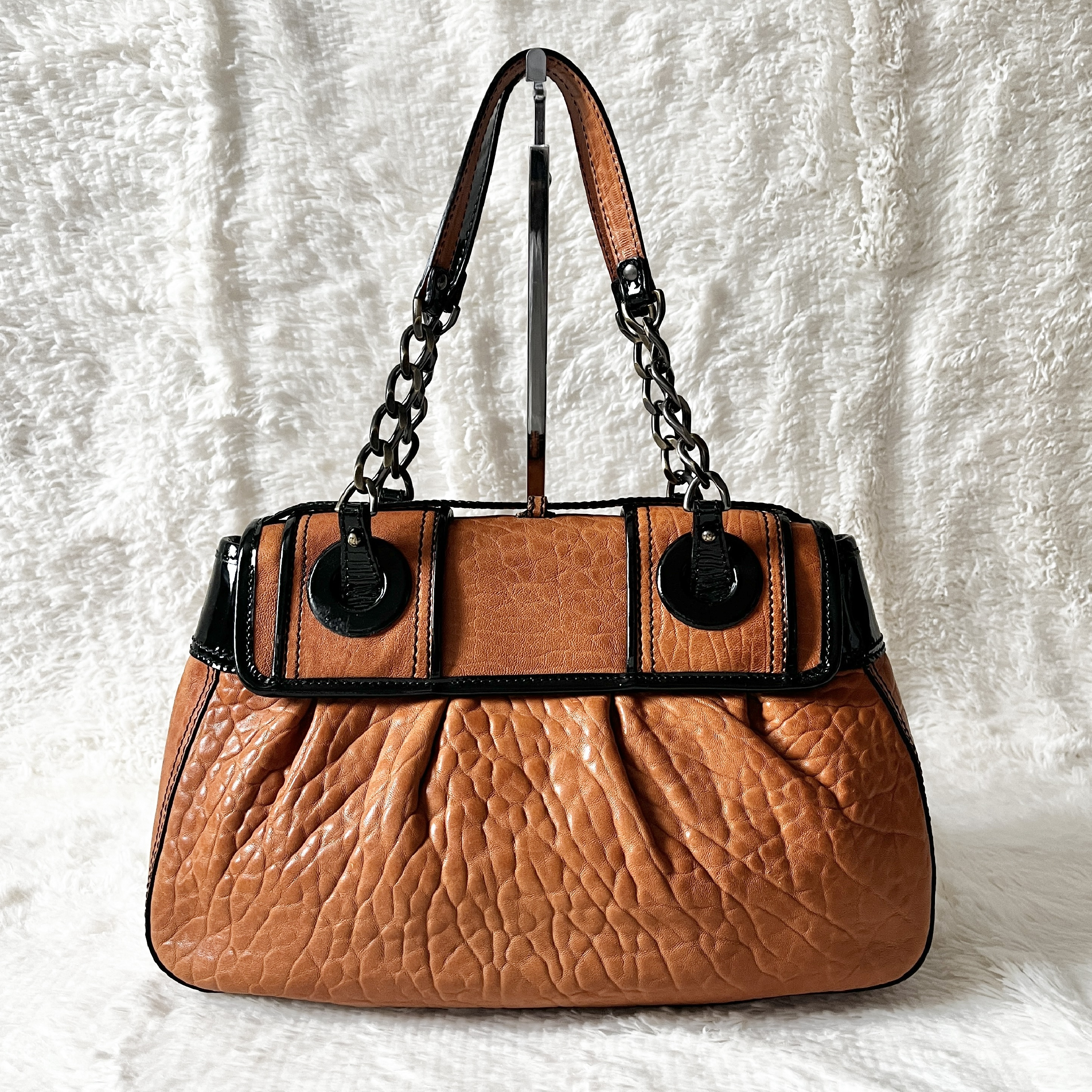 leather handbag — view 3