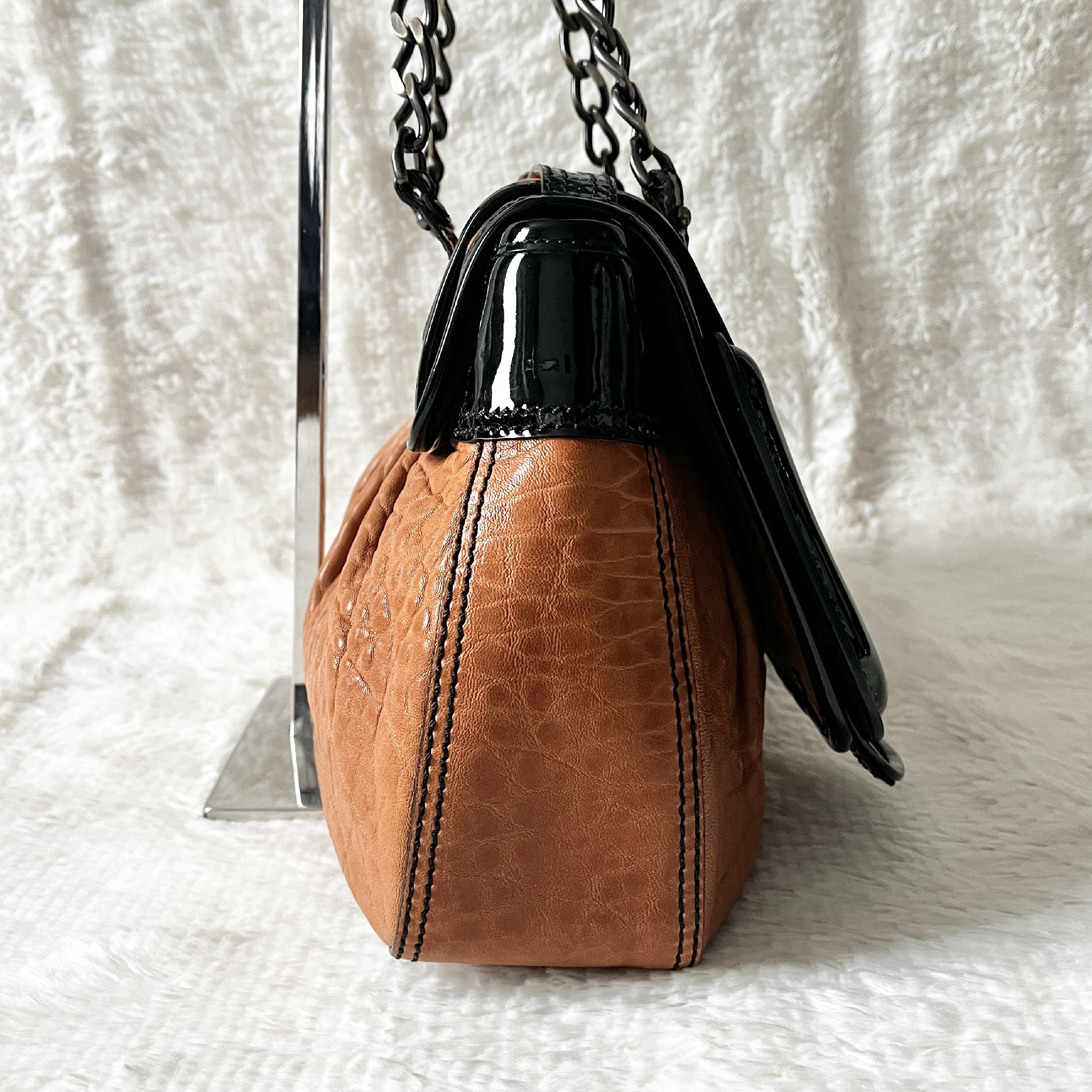 leather handbag — view 5