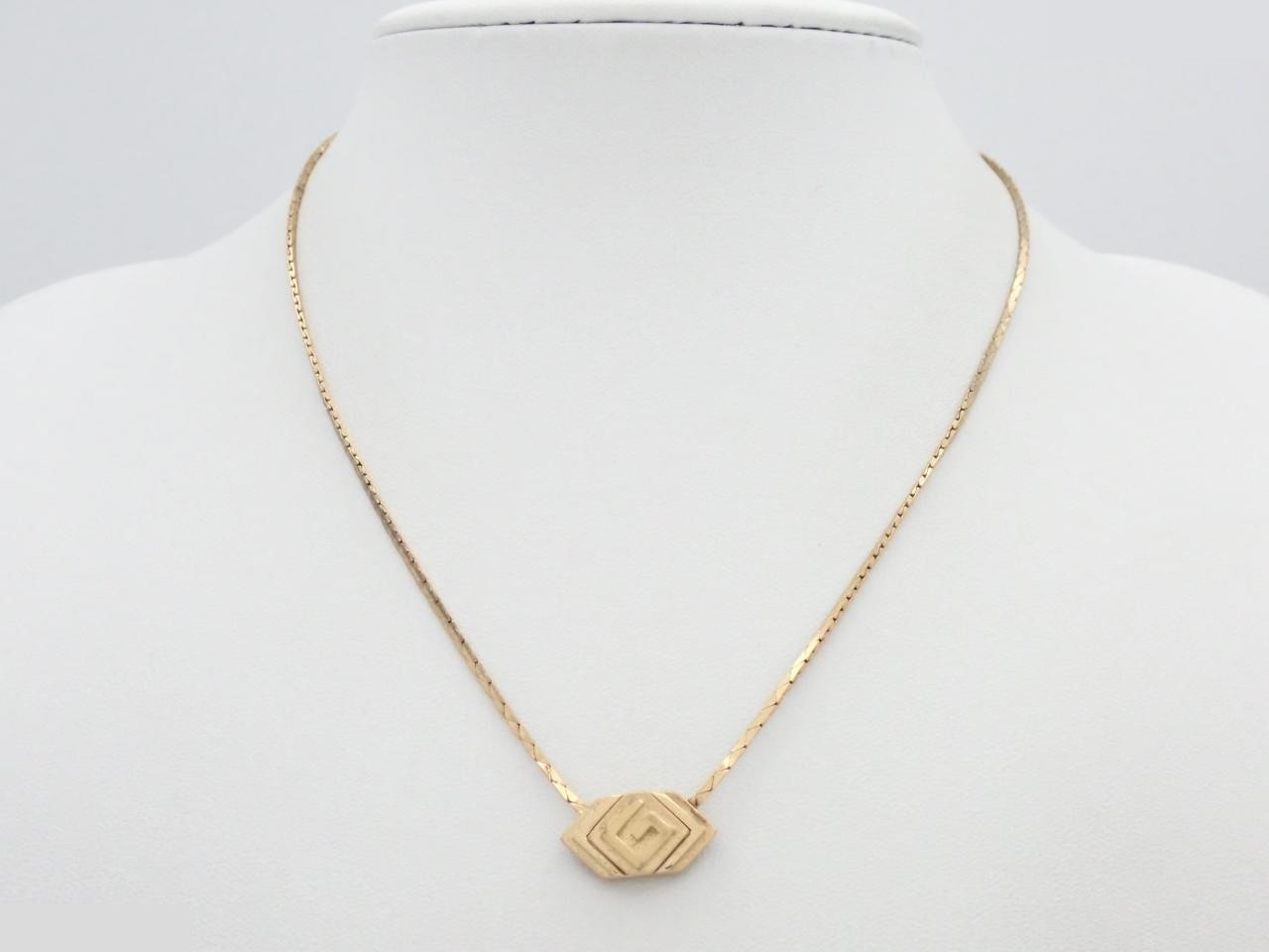 Other lines: Precious metals, necklaces, pendants, chains approximately 40cm long. — view 3