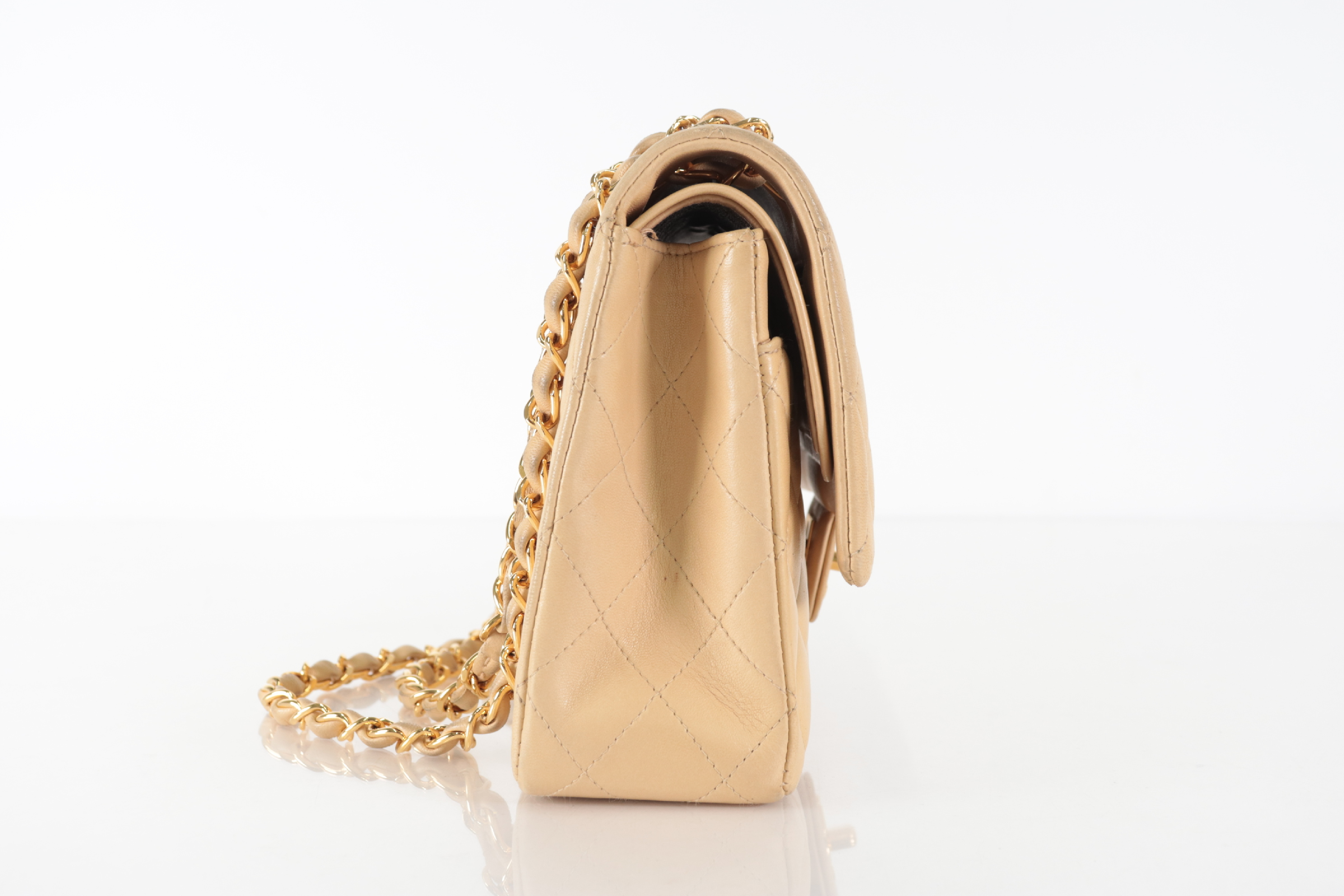 W-Flap 25 Lambskin Beige Shoulder Bag (Serial No. 5) — view 4