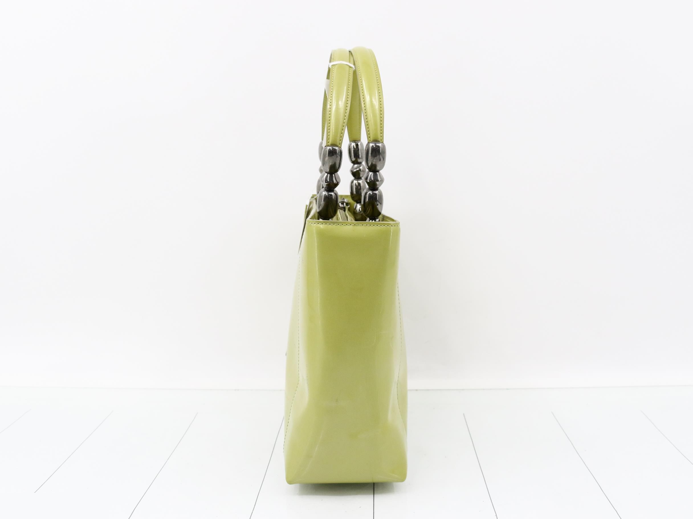 handbag — view 3