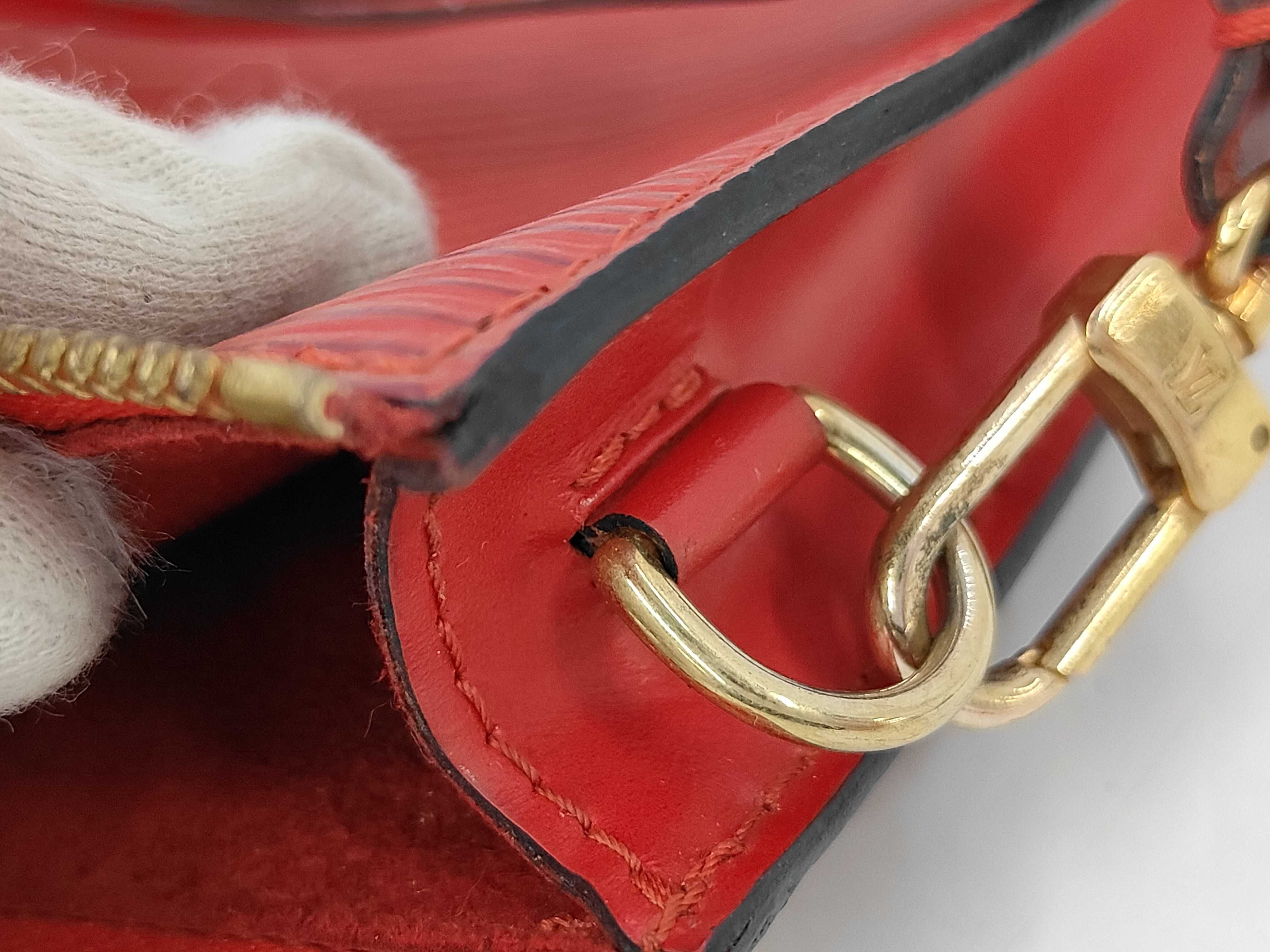 Epi M52947 Pochette Accessoires Castilian Red Handbag — view 8