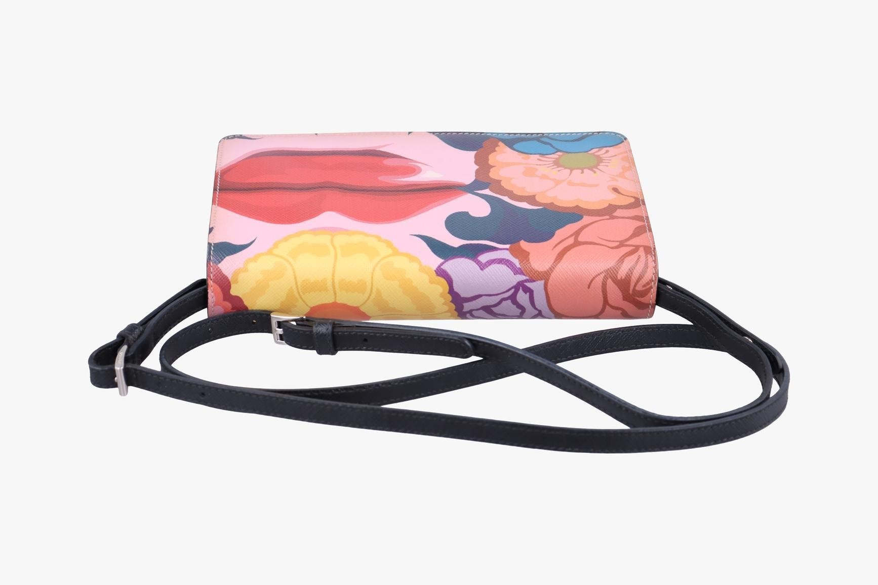 Lip print Saffiano leather, pink x multicolor — view 5