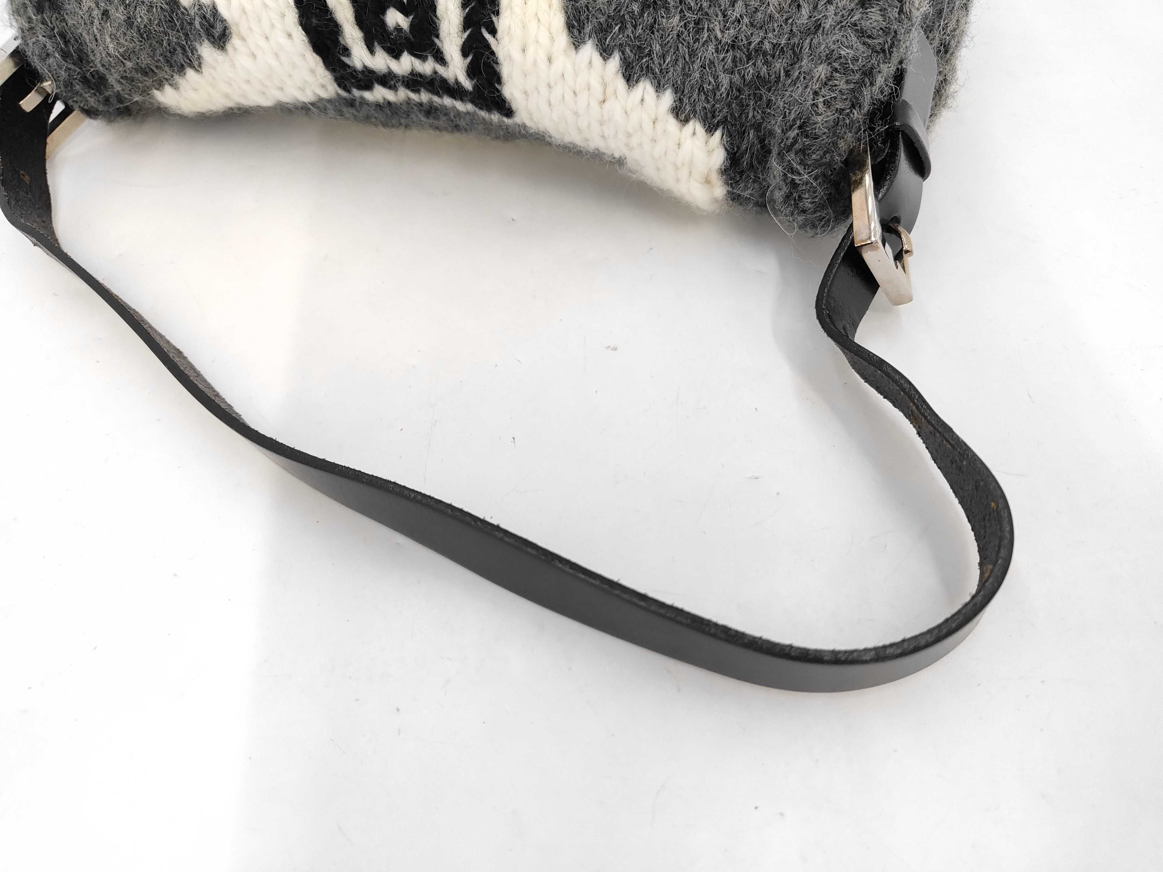Mamma Bucket Knit Leather One-Shoulder Bag (Shoulder Bag/Handbag) — view 5