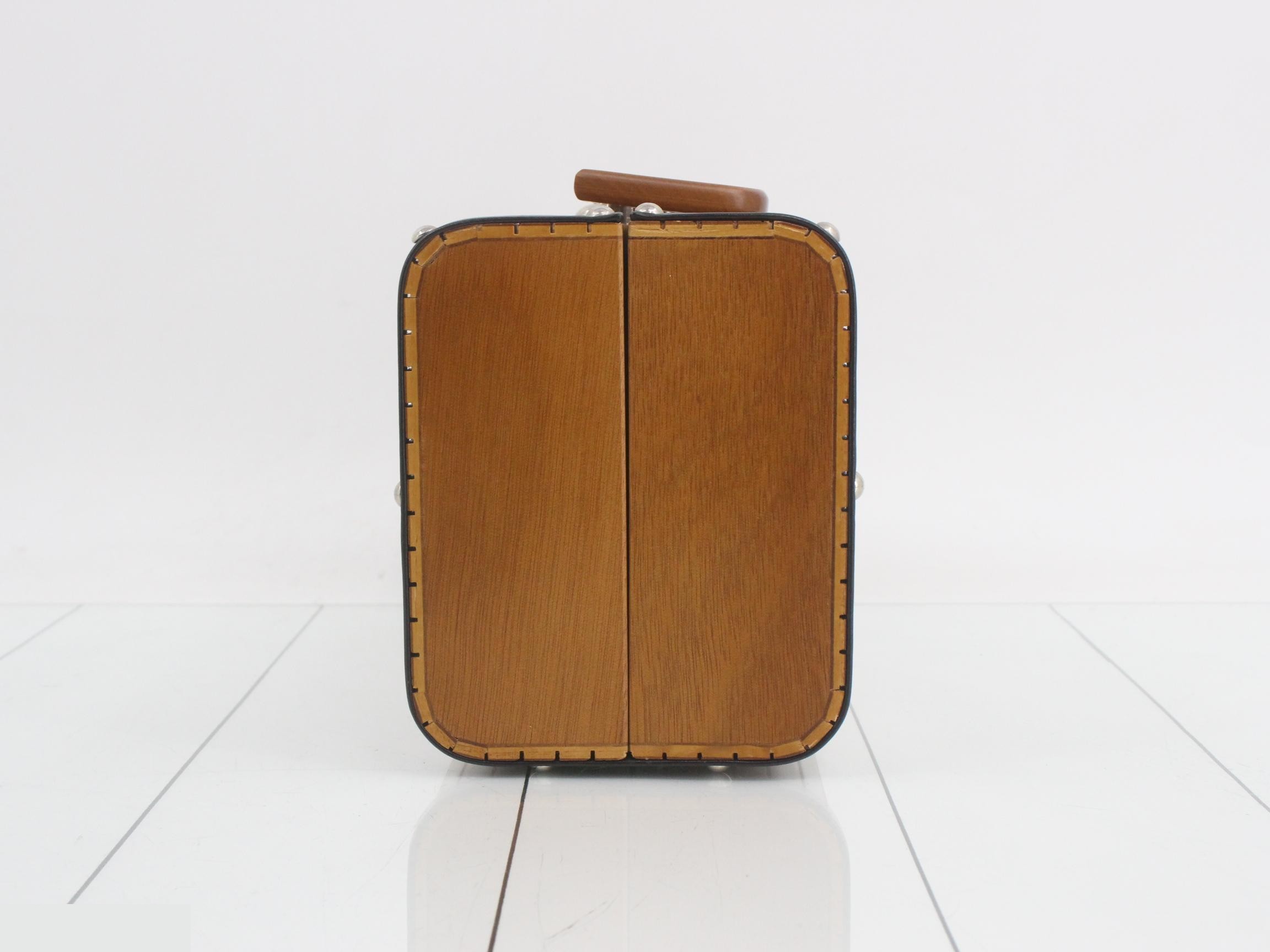 Wood Vanity — view 3