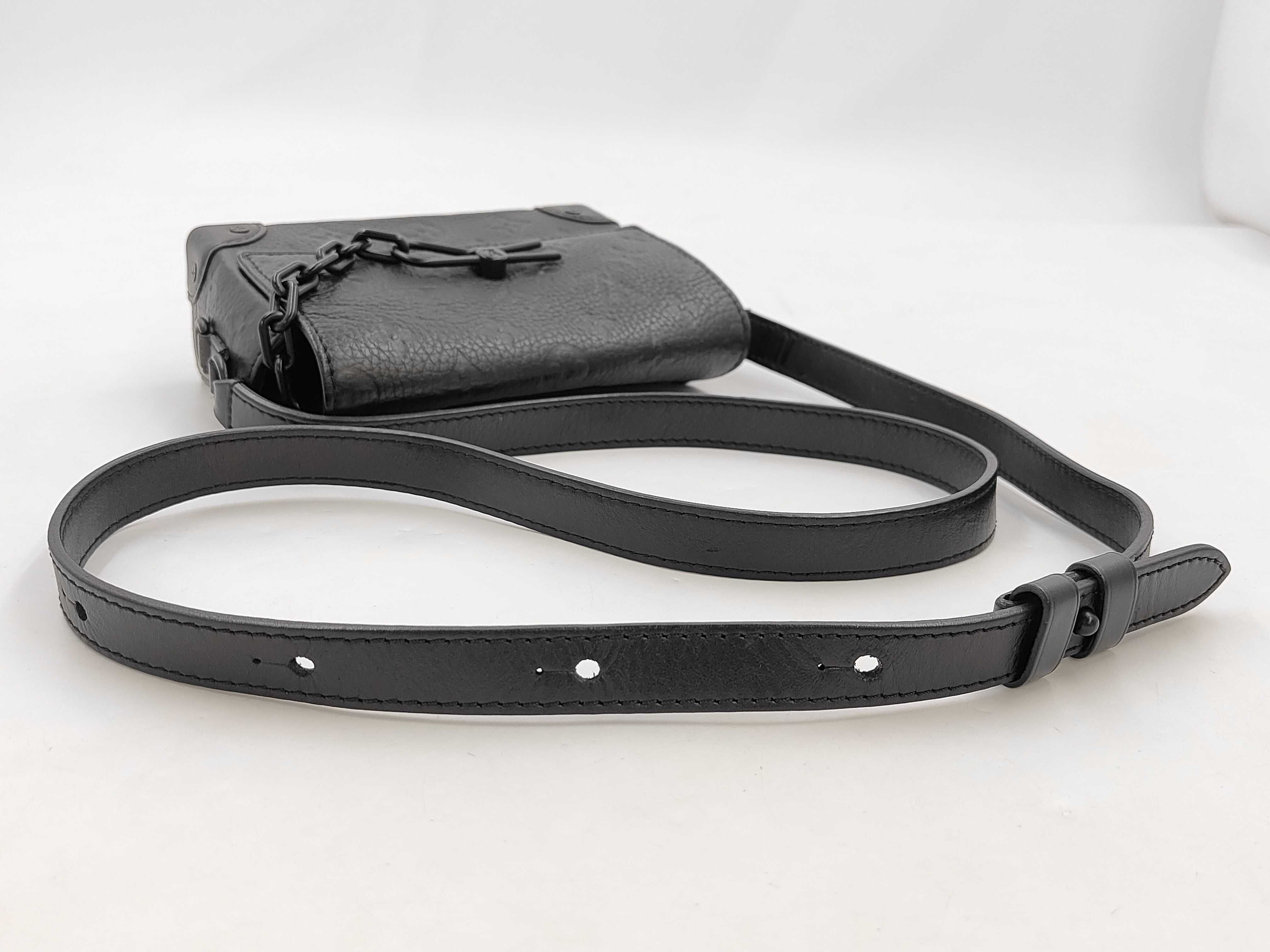 Steamer Wearable Wallet Shoulder Bag for Men M81746 Shoulder Bag — view 3