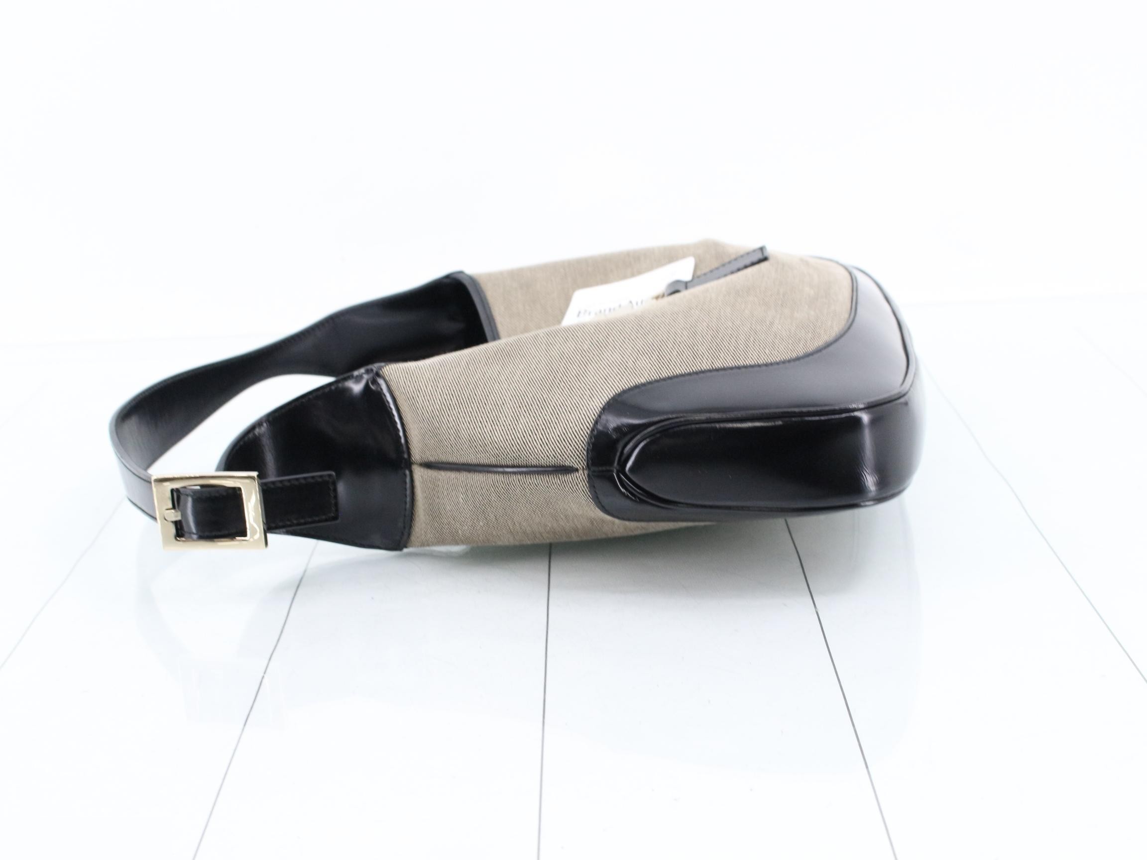 One-shoulder — view 4