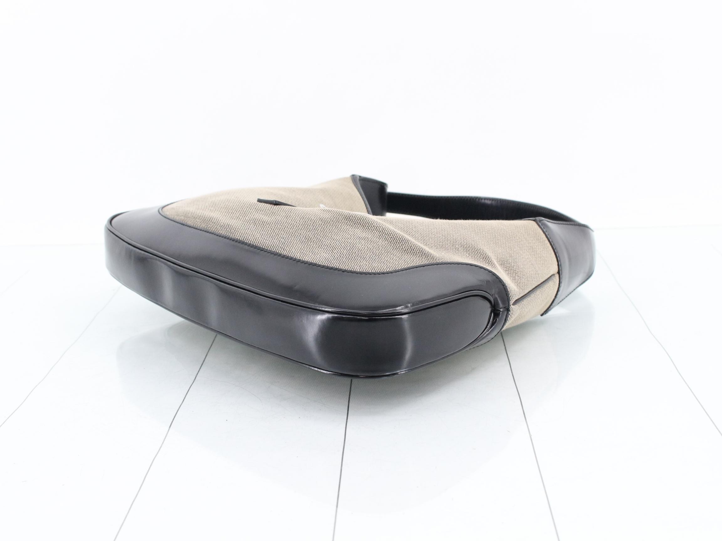 One-shoulder — view 6