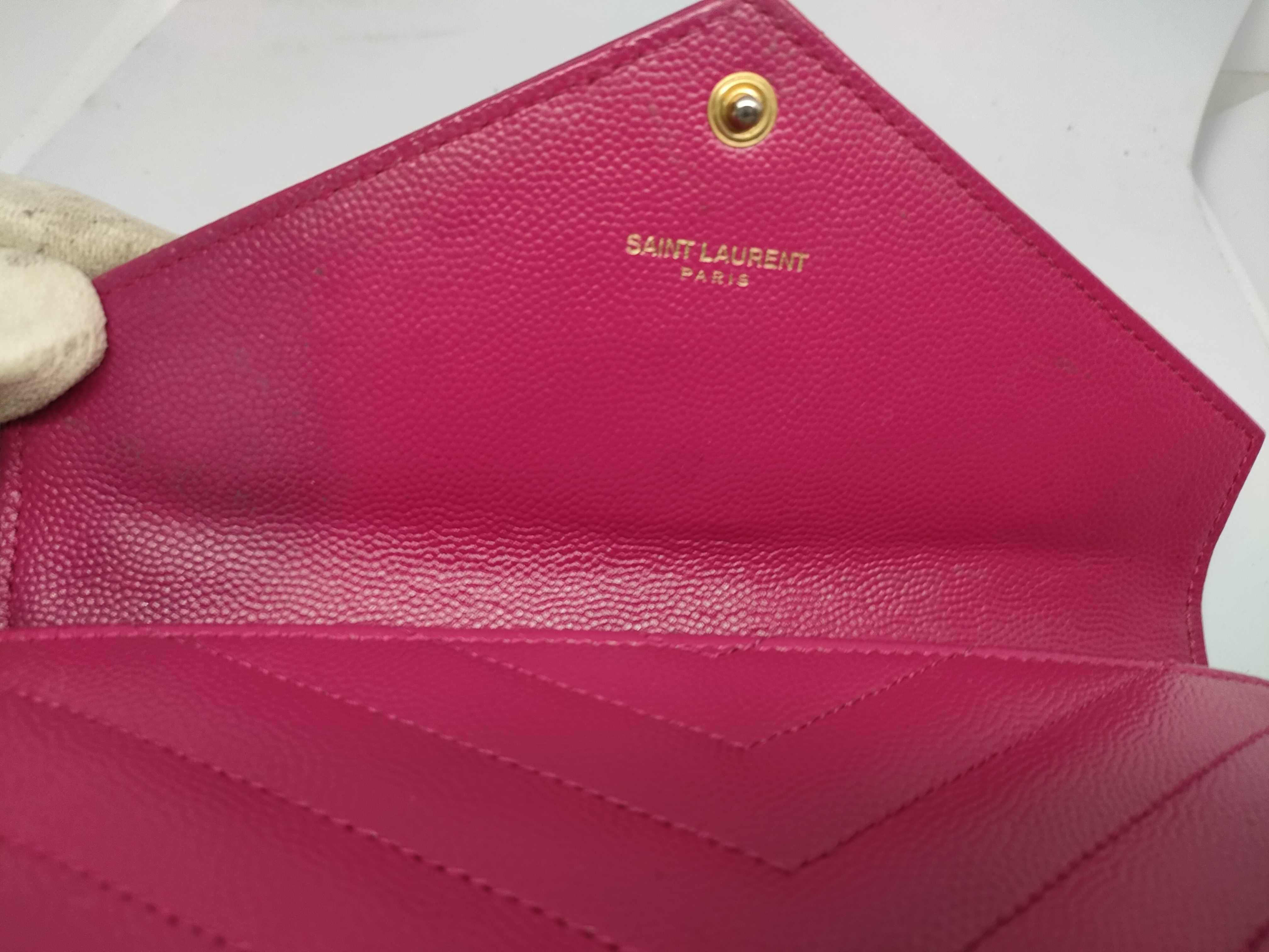 wallet — view 9